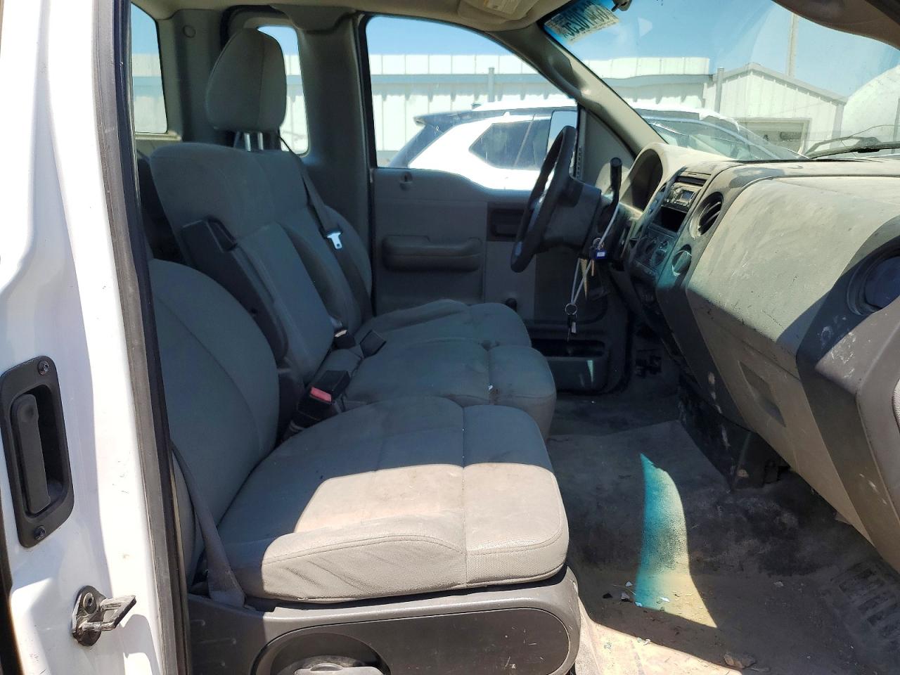 2007 Ford F150 Two Tone vin: 1FTRF12W87KC00412