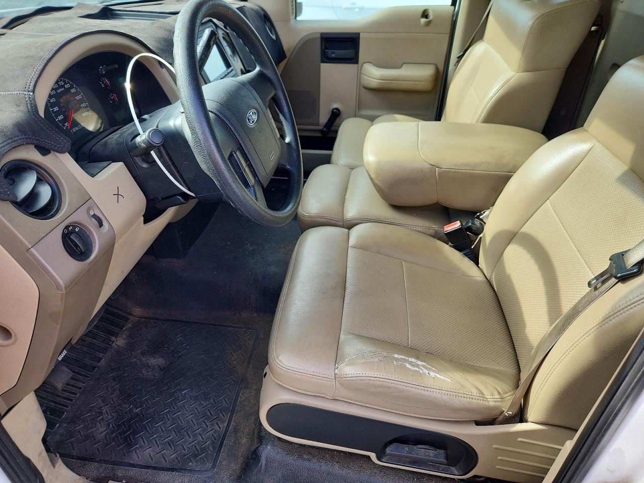 2007 Ford F150 White vin: 1FTRF12W87NA84157
