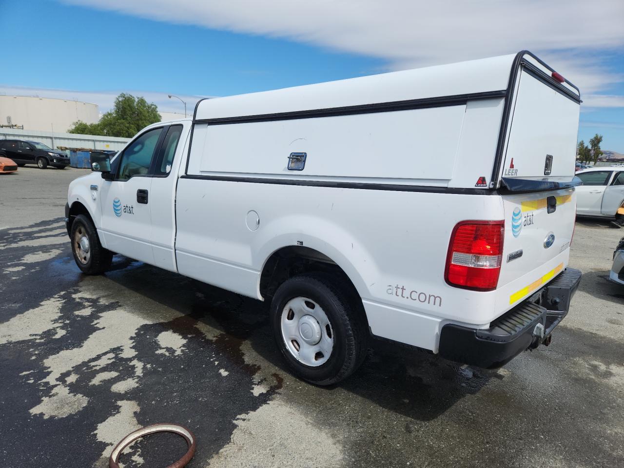 2007 Ford F150 White vin: 1FTRF12W87NA84157 Damage: Left Bed Side, Multiple Scratches Heavy, 4