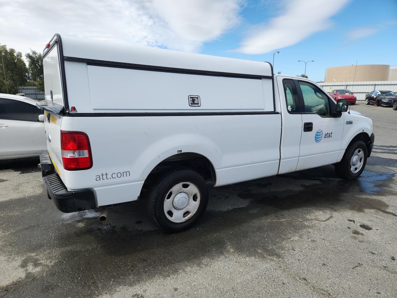 2007 Ford F150 White vin: 1FTRF12W87NA84157 Damage: Right Bed Side, Multiple Scratches Heavy, 4