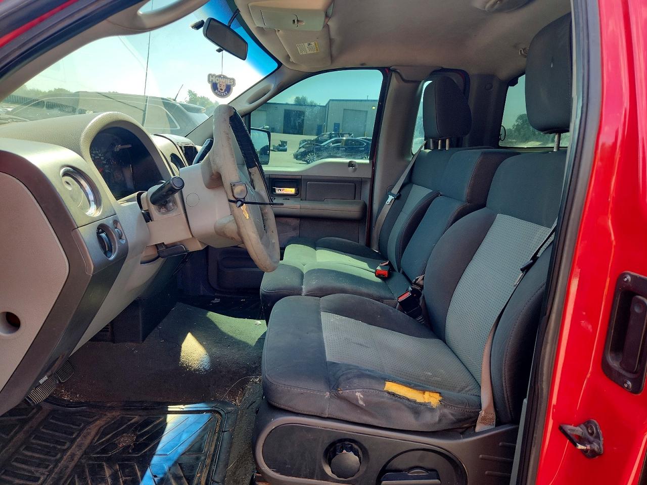 2008 Ford F150 Red vin: 1FTRF12W88KE14964