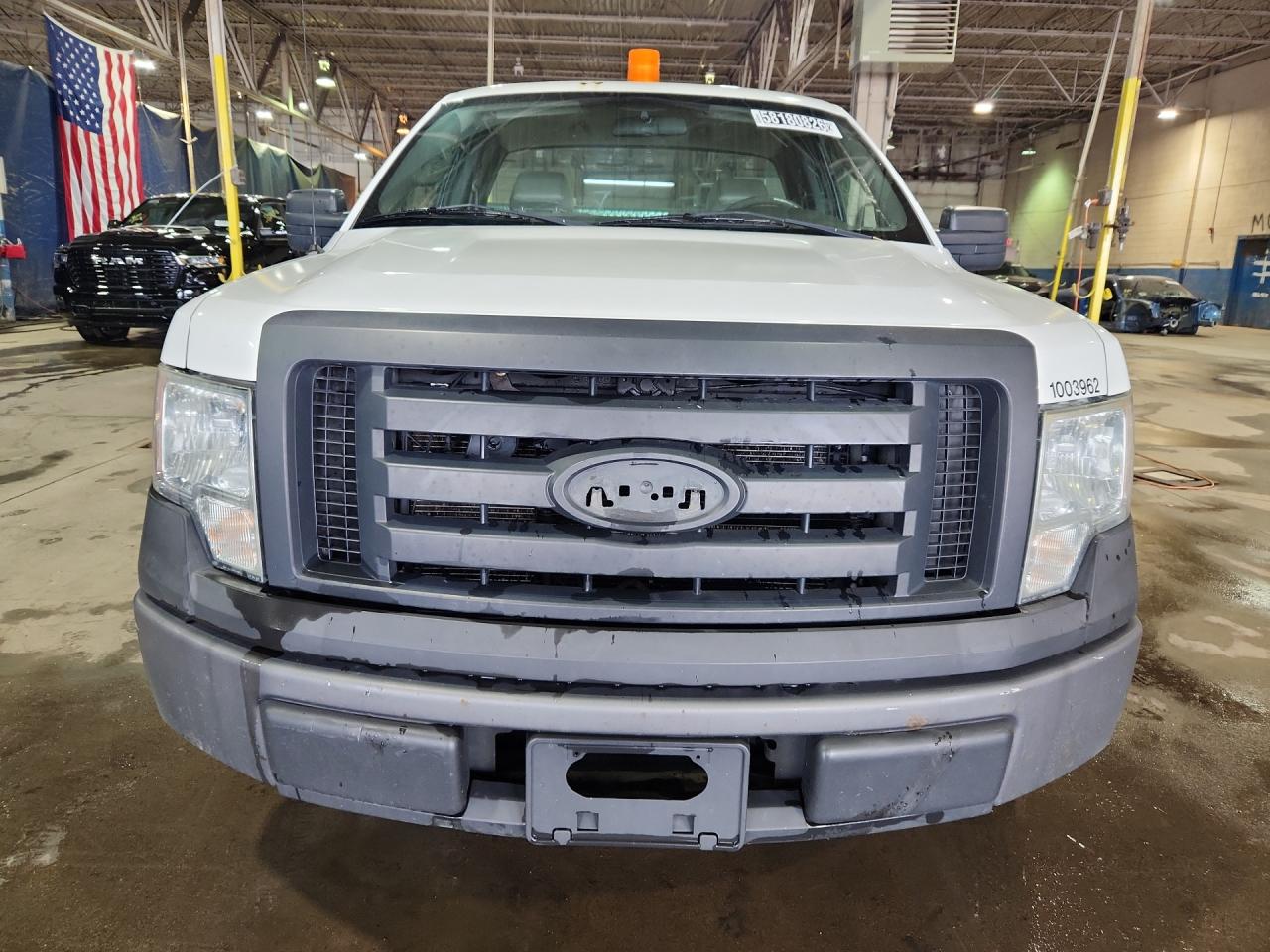 2009 Ford F150 White vin: 1FTRF12W89KA23802 Damage: Left Head Lamp, Faded, Repair Required