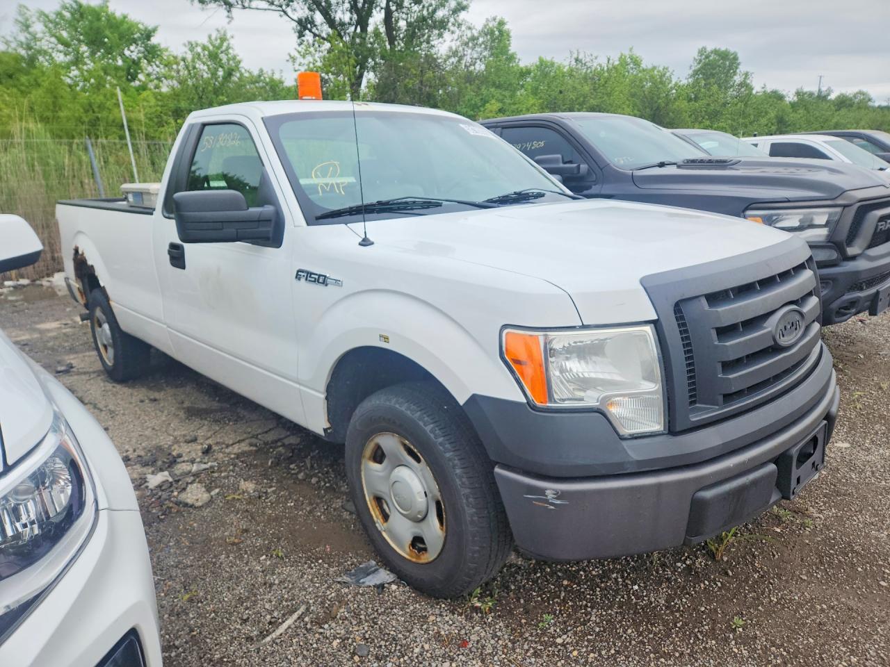 2009 Ford F150 White vin: 1FTRF12W89KA23802