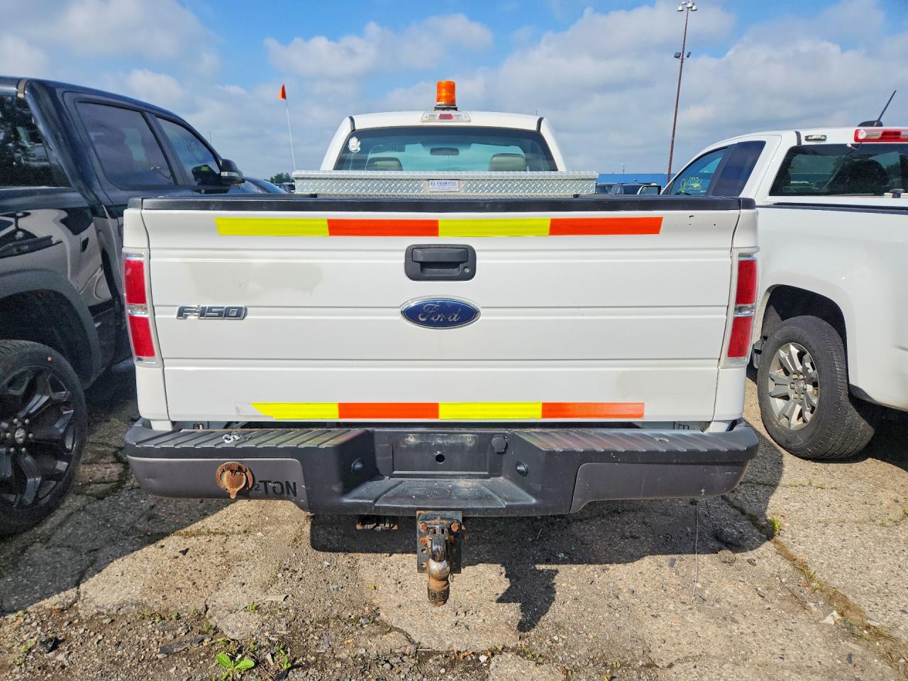 2009 Ford F150 White vin: 1FTRF12W89KA23802