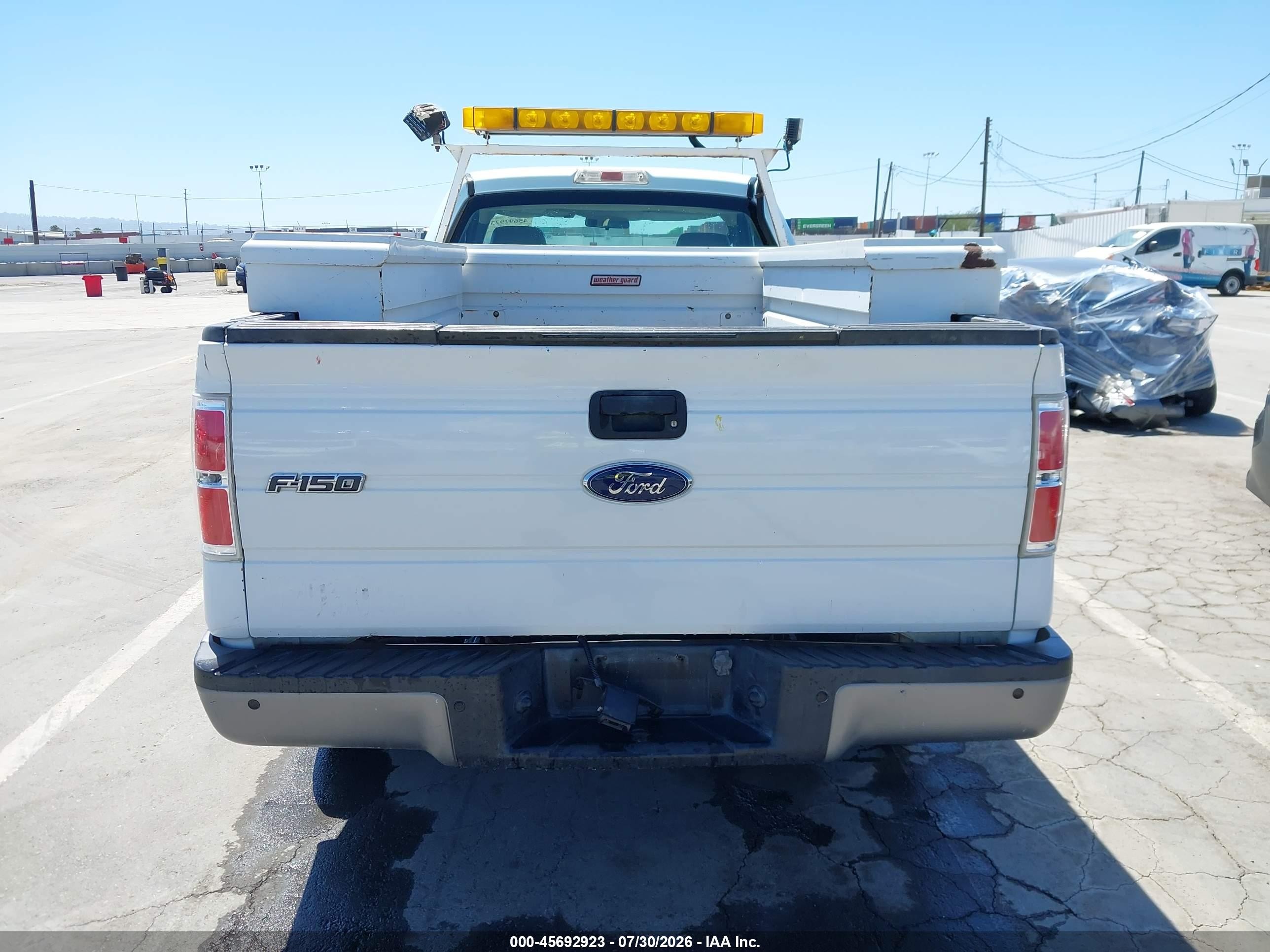 2009 Ford F-150 Stx/xl/xl W/midbox Prep/xlt/xlt W/midbox Prep White vin: 1FTRF12W89KC43182