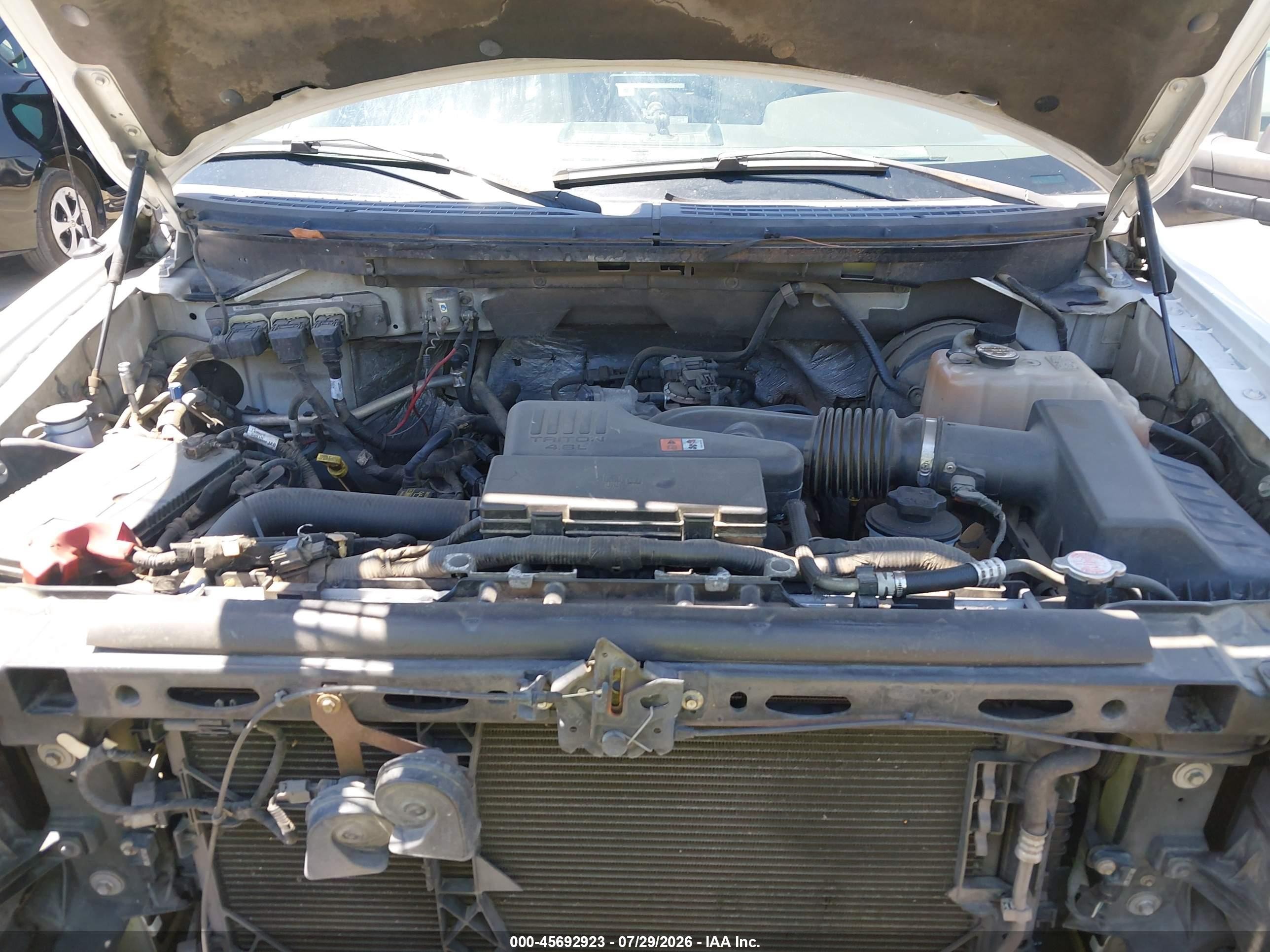 2009 Ford F-150 Stx/xl/xl W/midbox Prep/xlt/xlt W/midbox Prep White vin: 1FTRF12W89KC43182