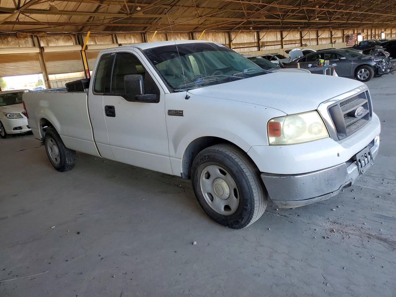 2004 Ford F150 White vin: 1FTRF12W94NB55975