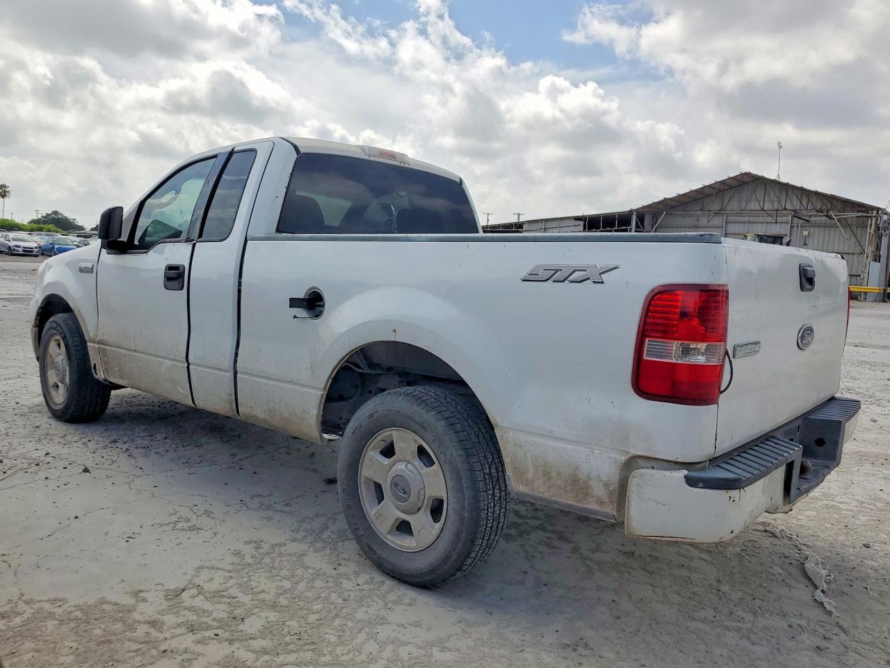2004 Ford F150 White vin: 1FTRF12W94NC12367
