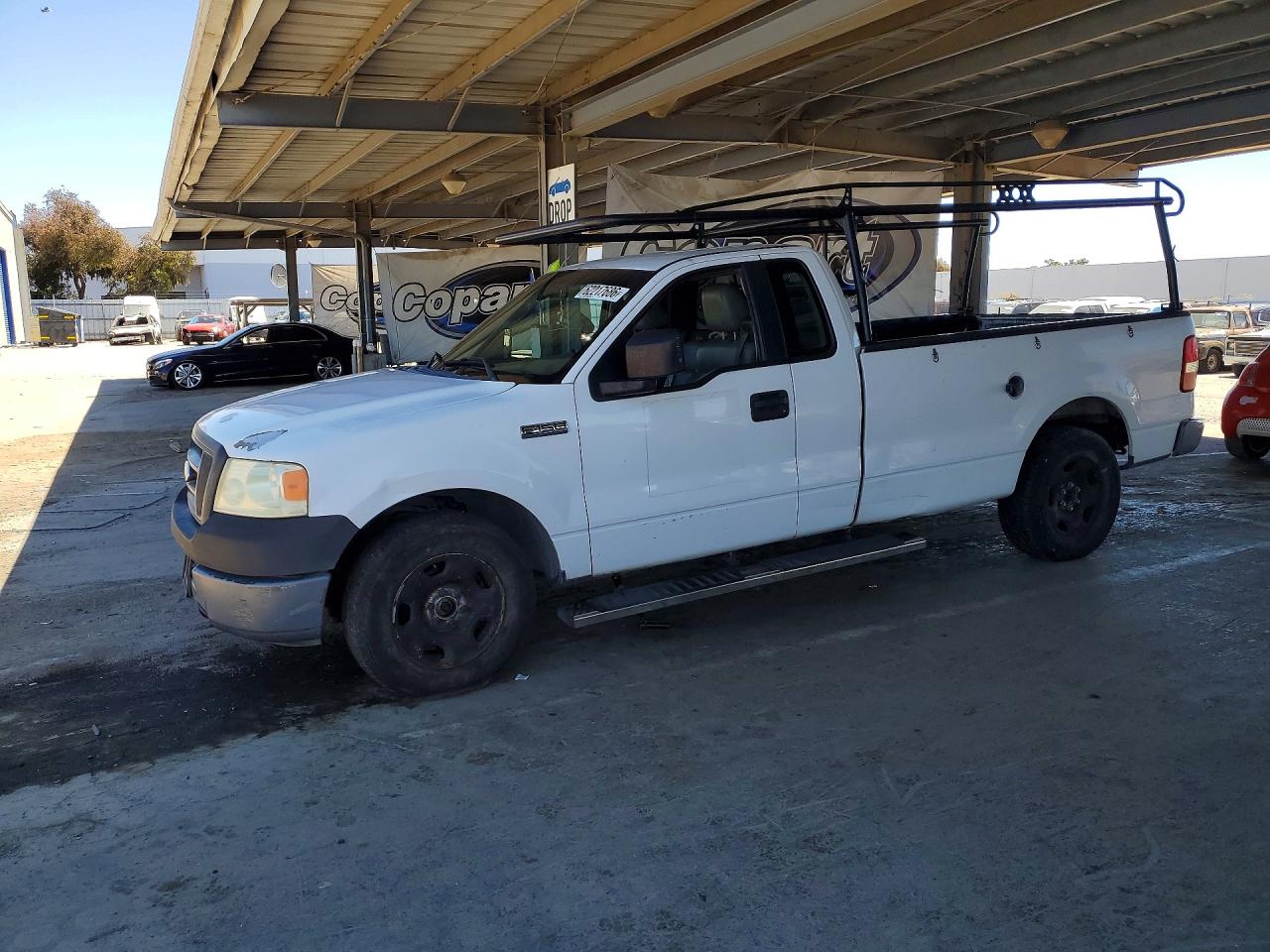 2005 Ford F150 White vin: 1FTRF12W95NB11914