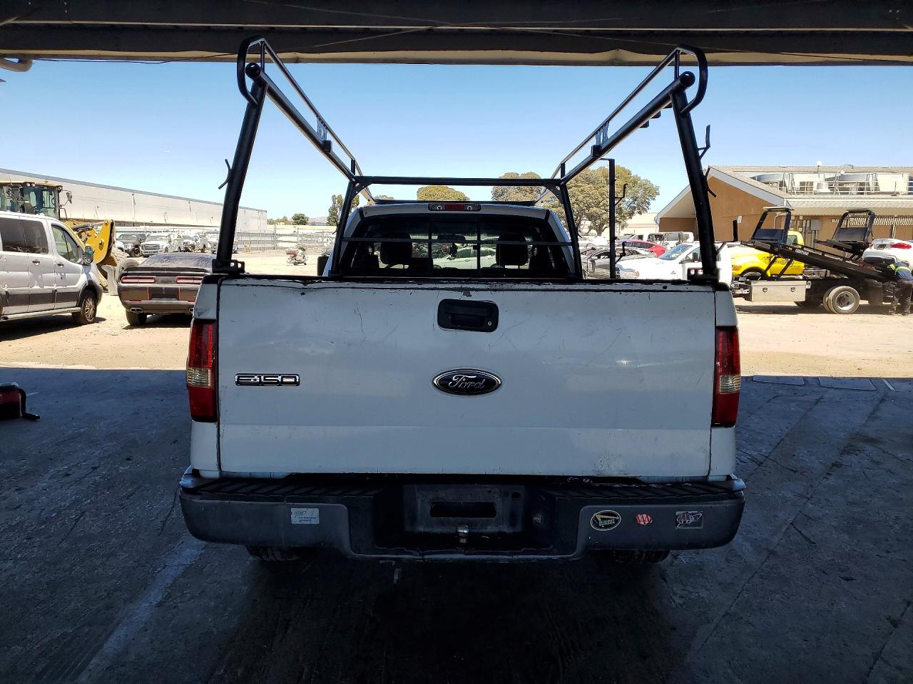 2005 Ford F150 White vin: 1FTRF12W95NB11914