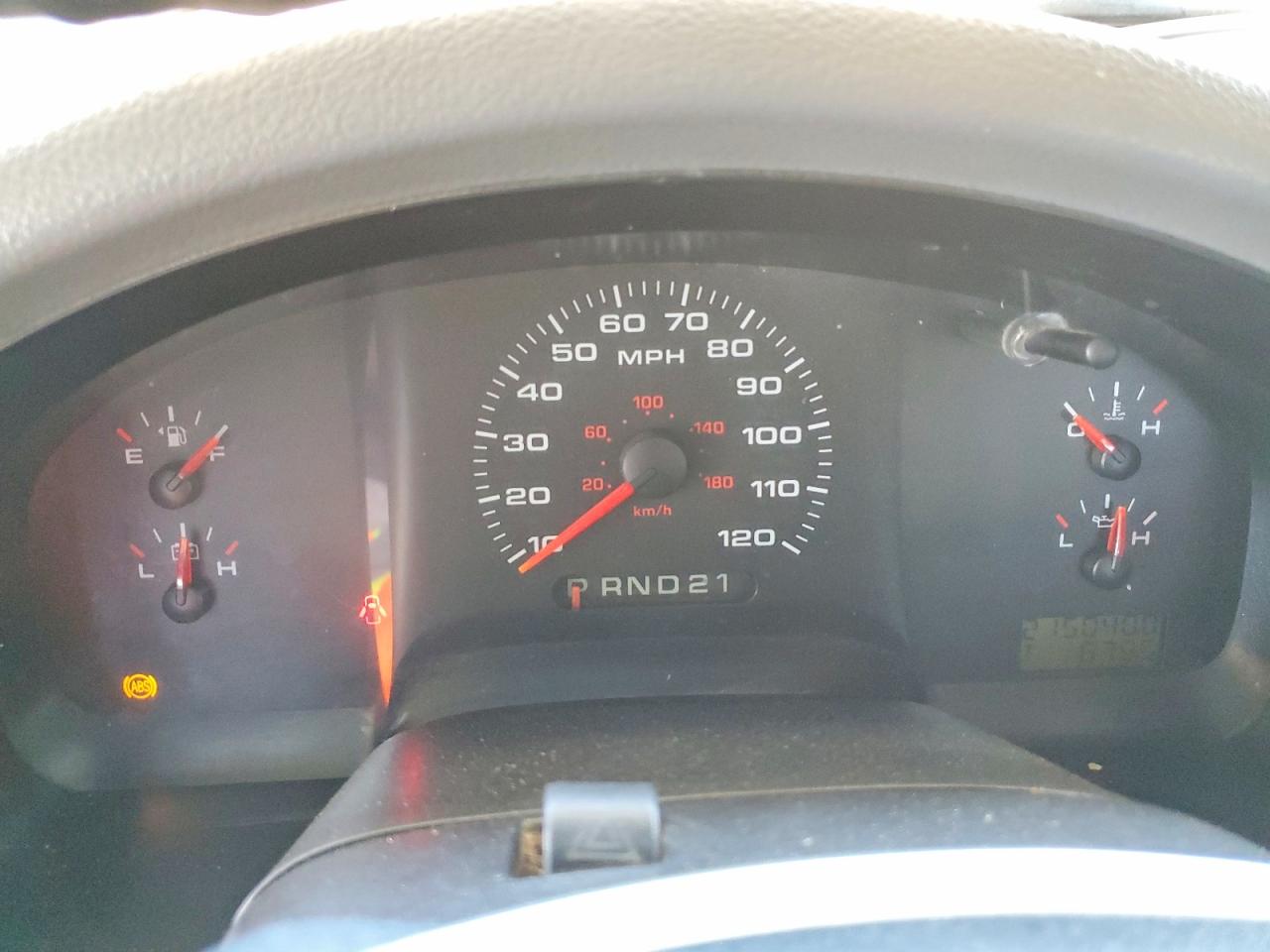 2005 Ford F150 White vin: 1FTRF12W95NB11914