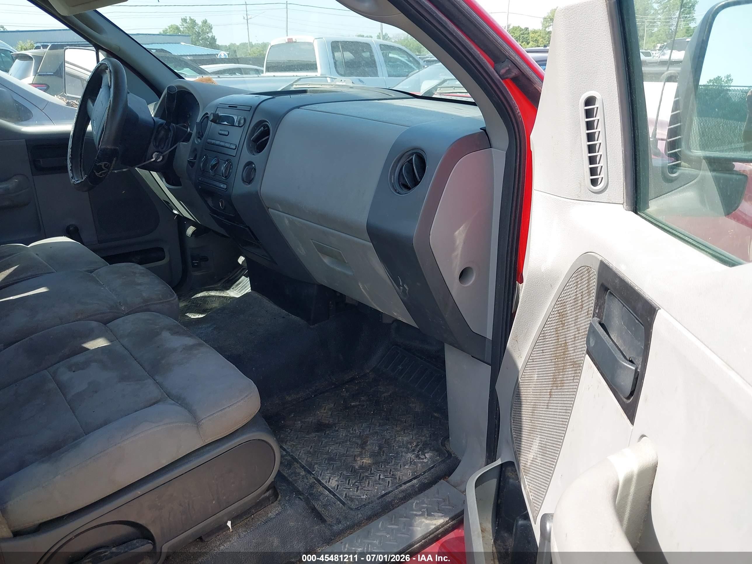2005 Ford F-150 Stx/xl/xlt Red vin: 1FTRF12W95NB25800