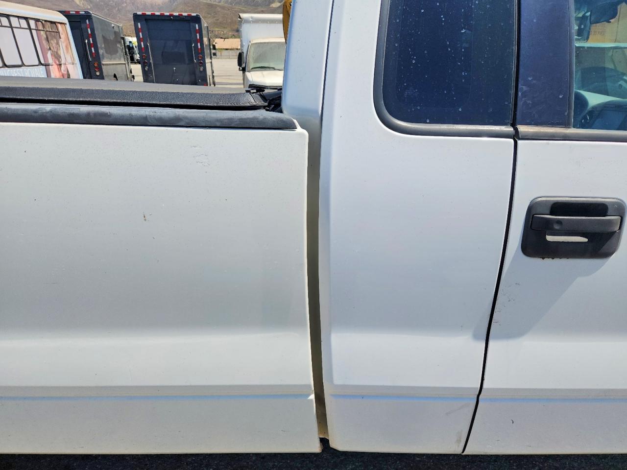 2006 Ford F150 White vin: 1FTRF12W96NB48835