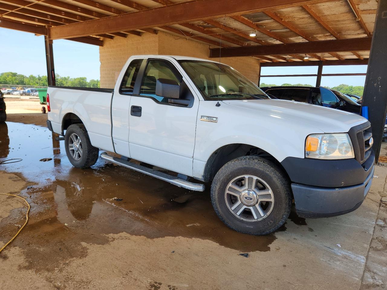 2007 Ford F150 White vin: 1FTRF12W97KA63545