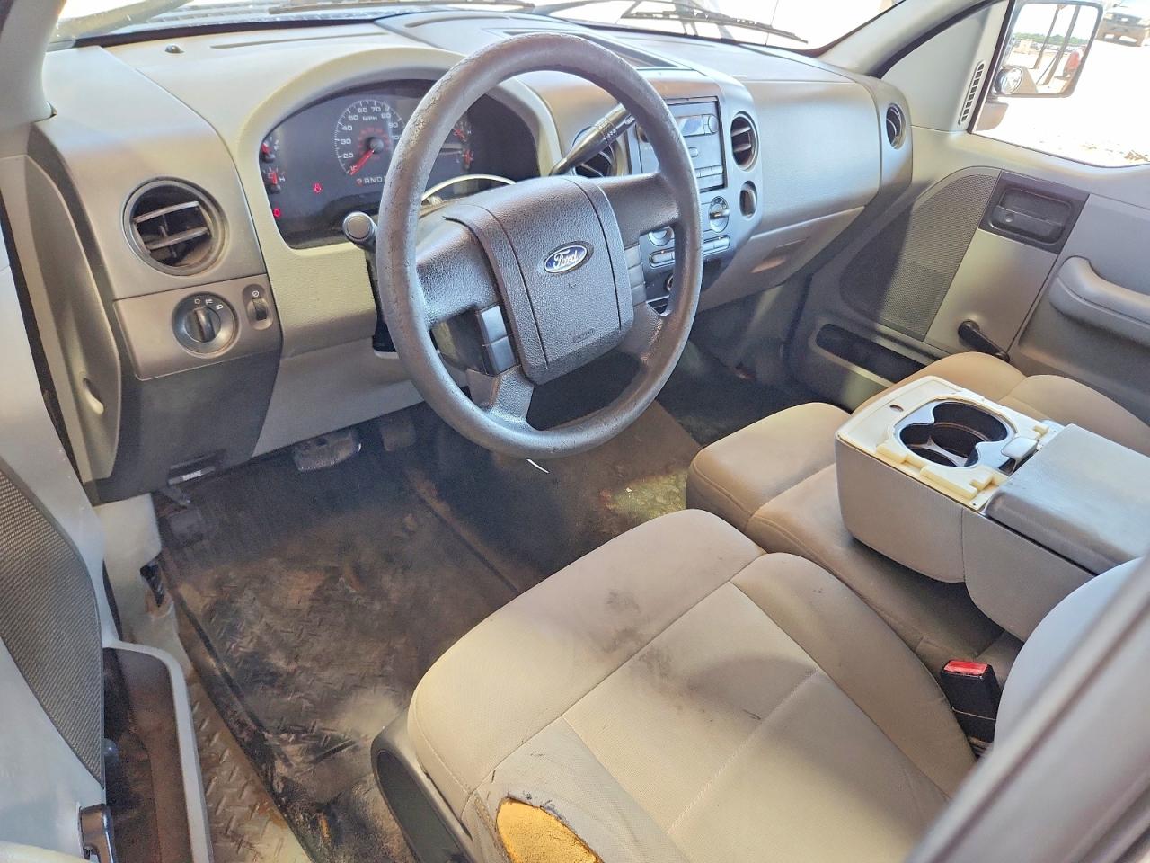 2007 Ford F150 White vin: 1FTRF12W97KA63545