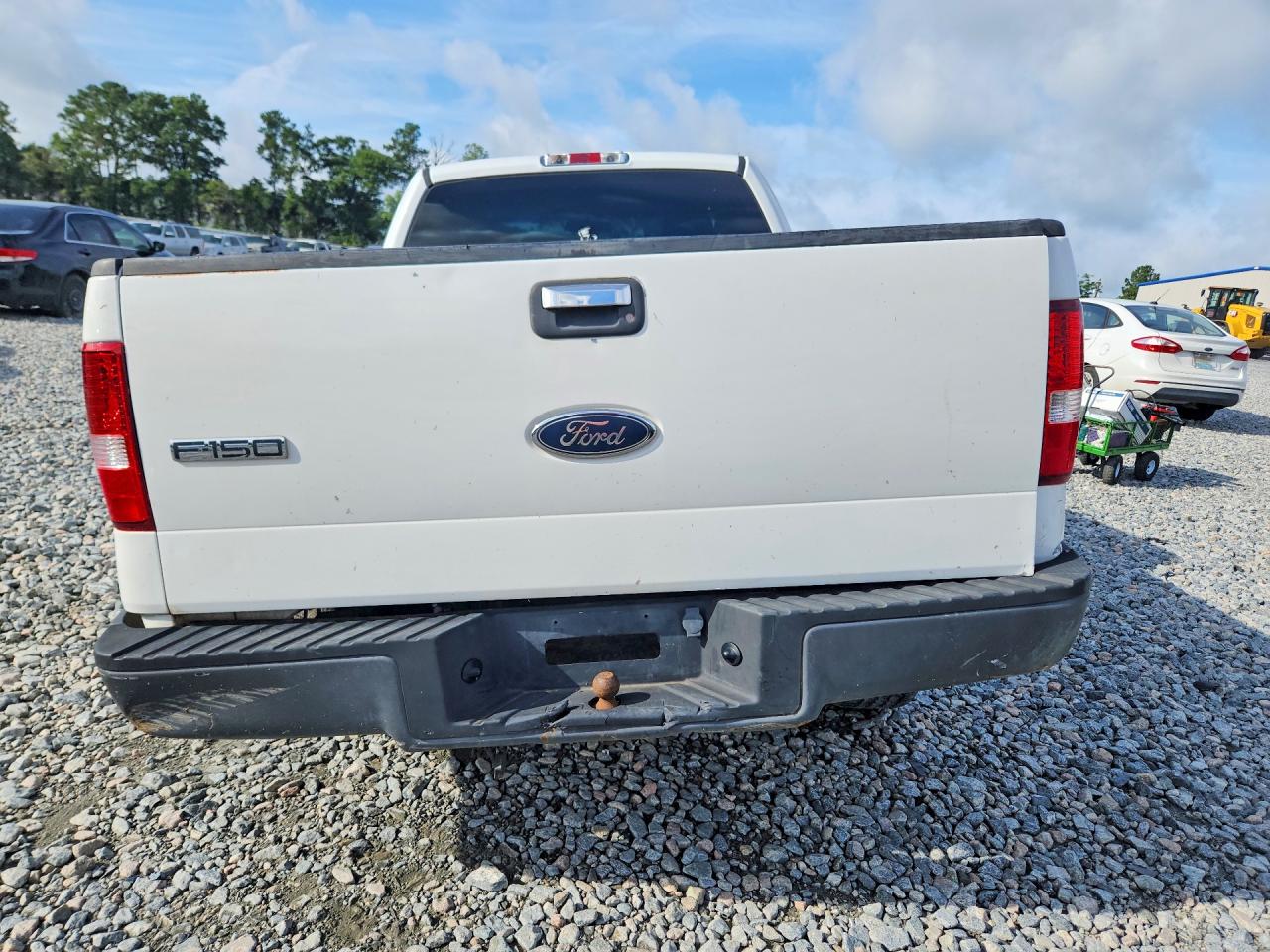 2007 Ford F150 White vin: 1FTRF12W97KB41354