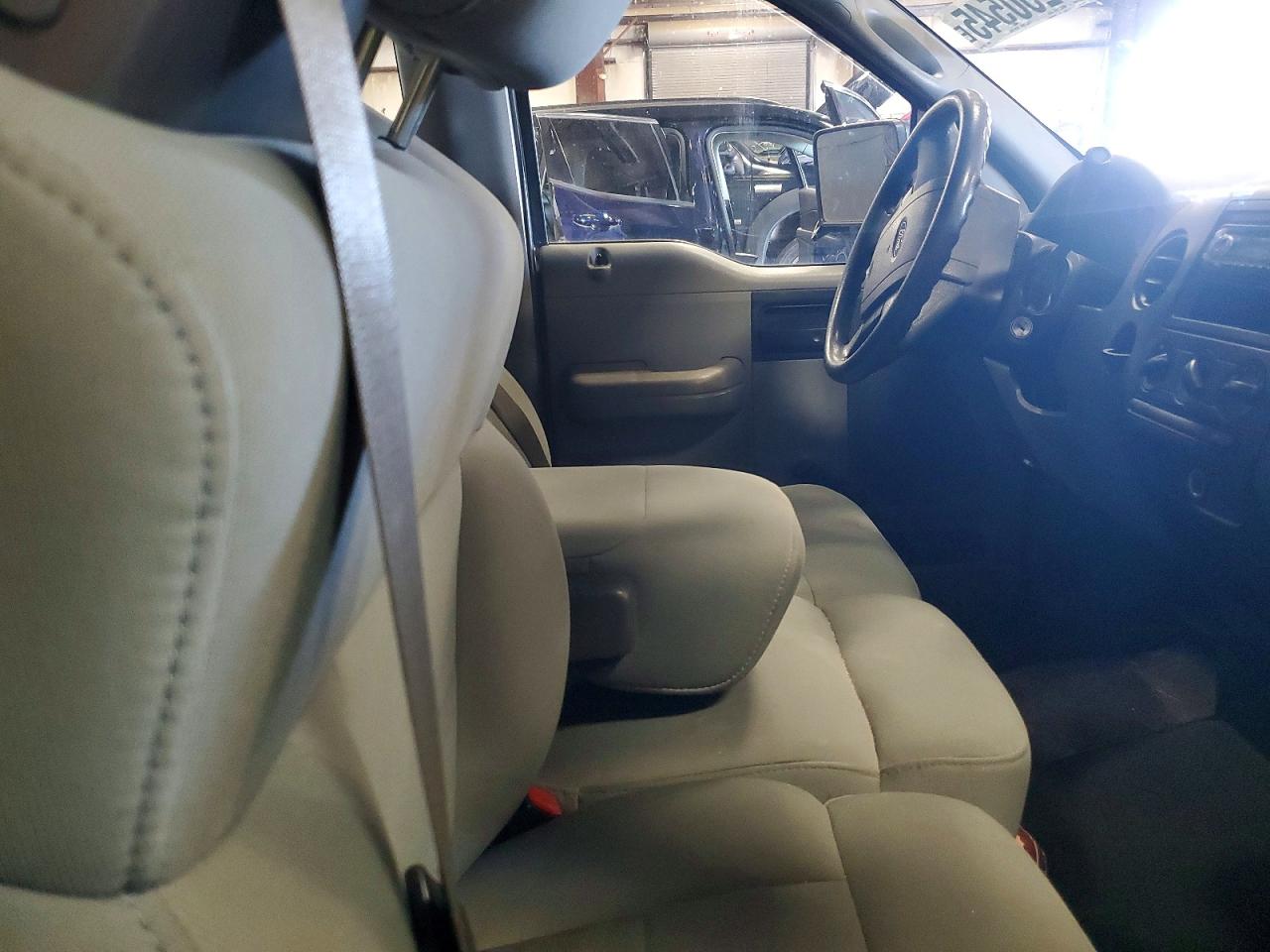 2007 Ford F150 White vin: 1FTRF12W97KC24945