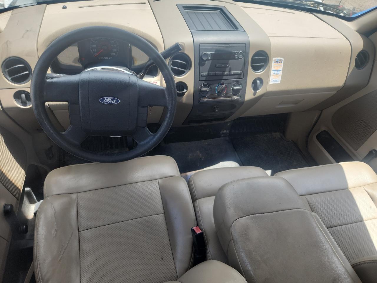 2007 Ford F150 Белый vin: 1FTRF12W97NA77377 Damage: Left Front Seat Cushion, Burn Hole, 1/8 To 1/2 Inch