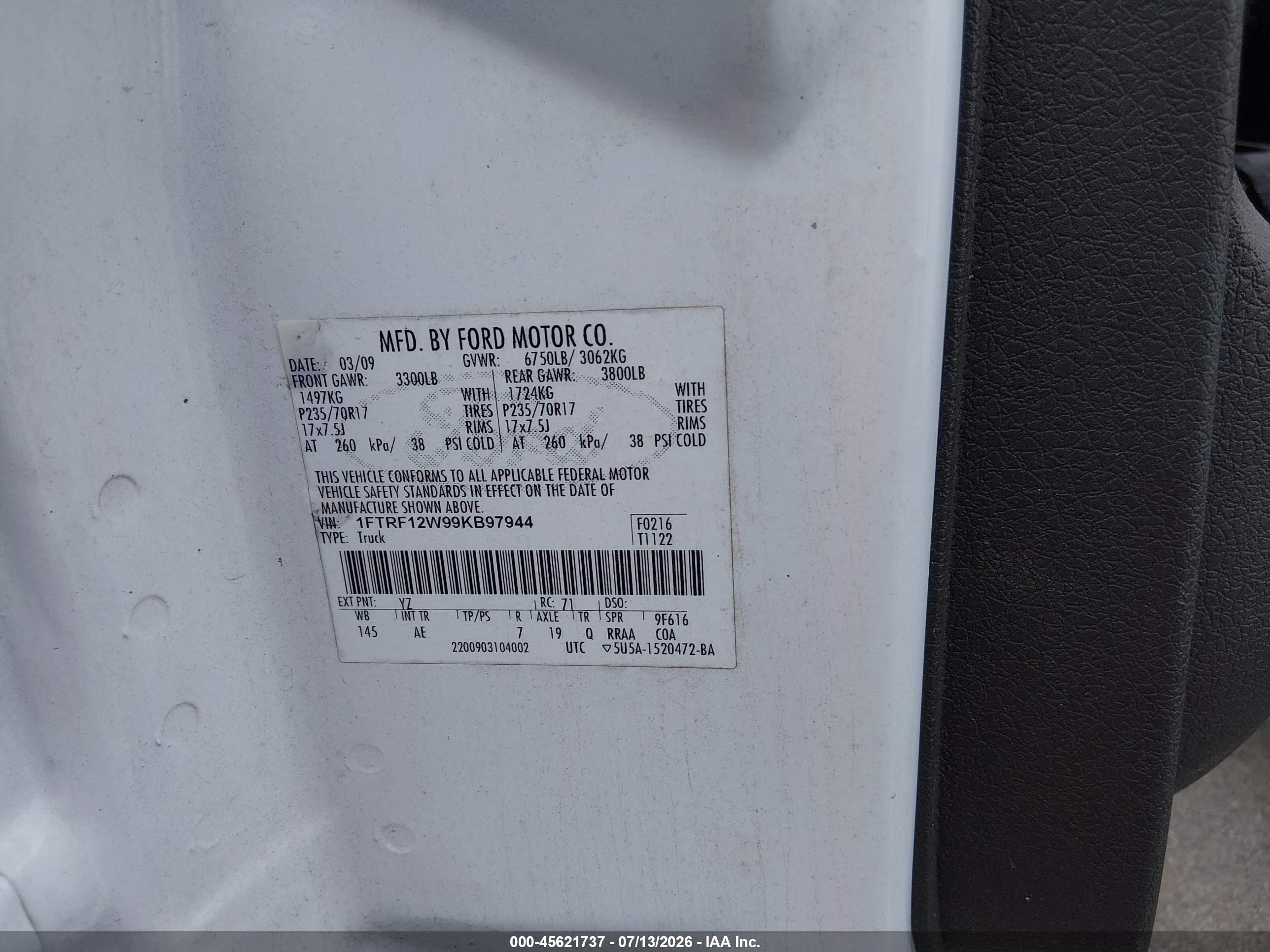 2009 Ford F-150   Белый vin: 1FTRF12W99KB97944