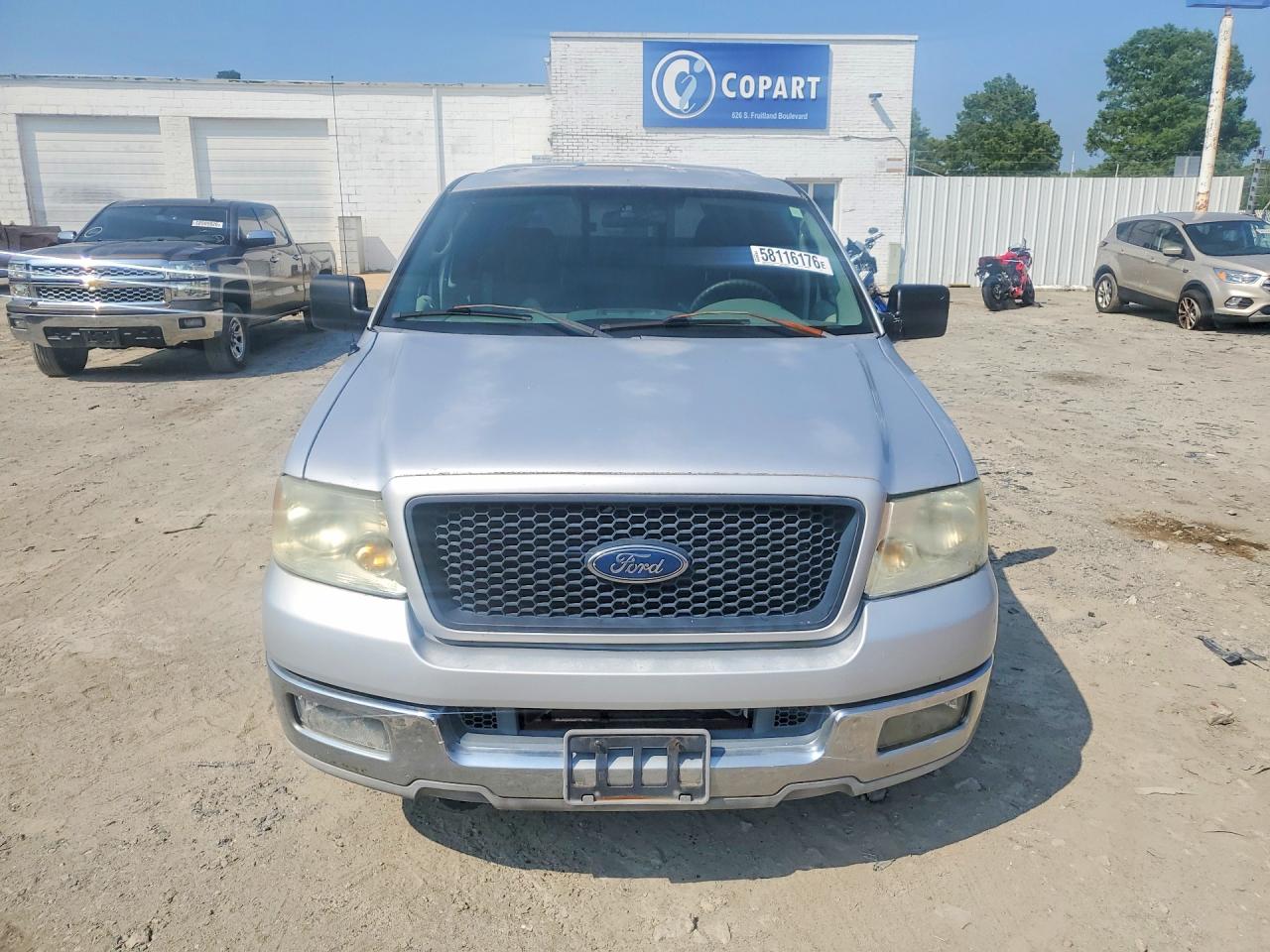 2004 Ford F-150 Silver vin: 1FTRF12WX4NA47512