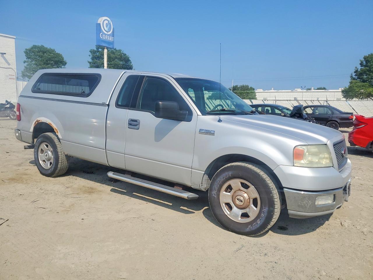 2004 Ford F-150 Silver vin: 1FTRF12WX4NA47512