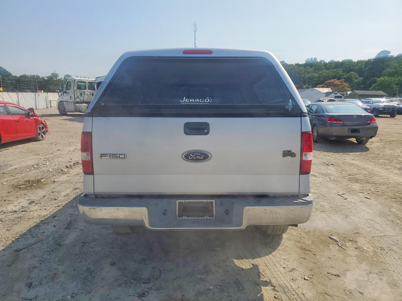2004 Ford F-150 Silver vin: 1FTRF12WX4NA47512