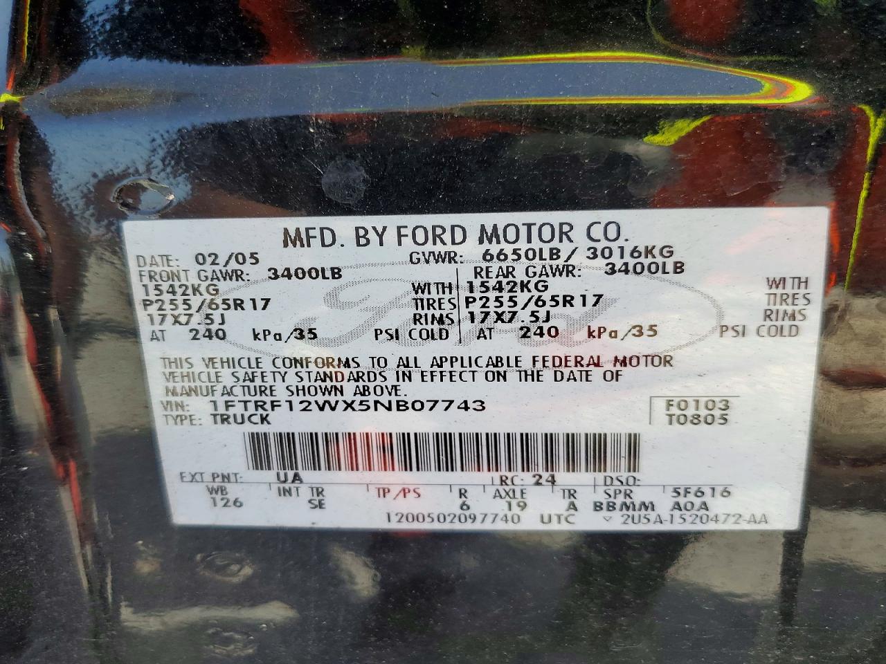 2005 Ford F150 Black vin: 1FTRF12WX5NB07743