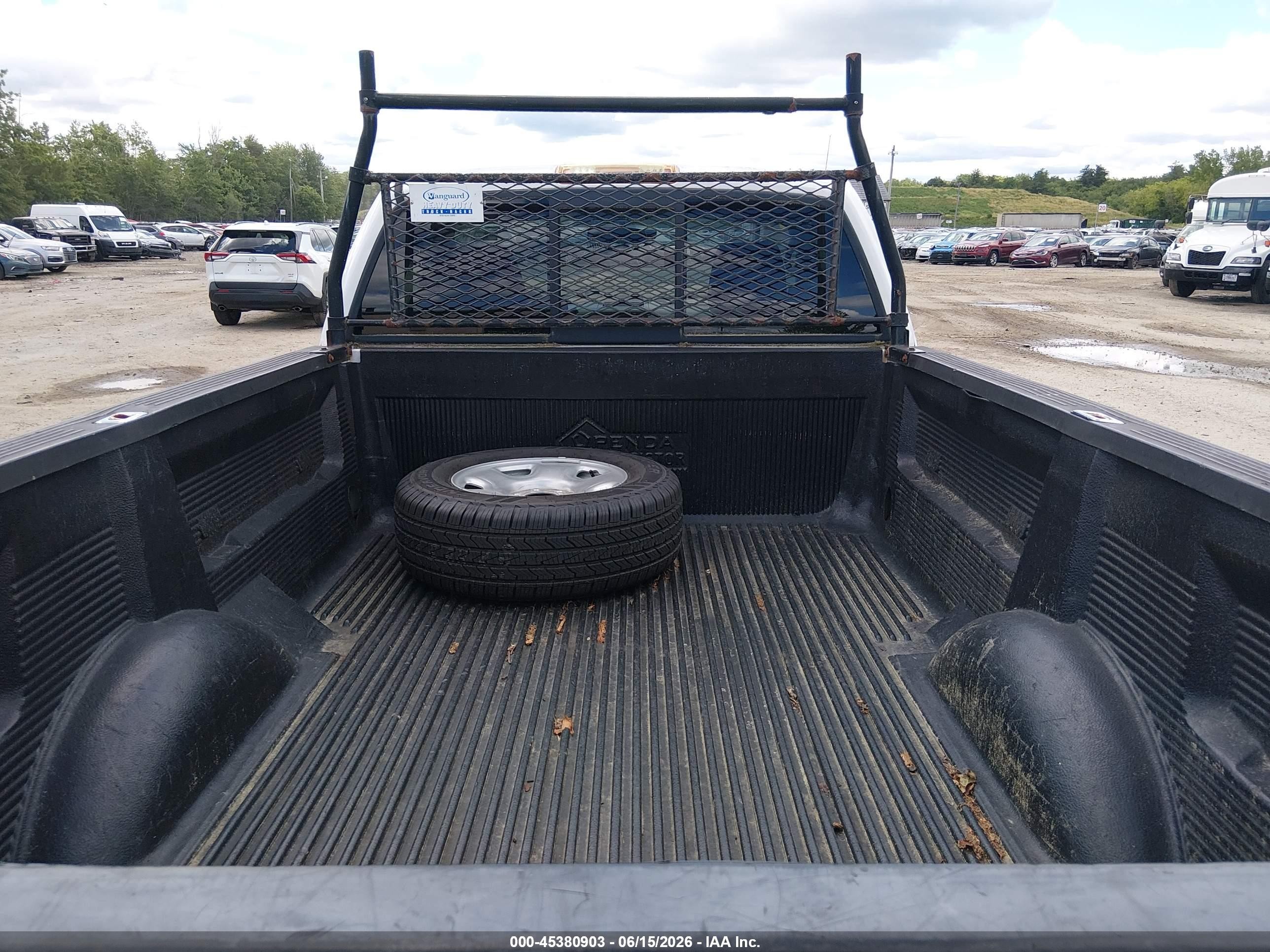 2006 Ford F-150 Stx/xl/xlt White vin: 1FTRF12WX6NA26498