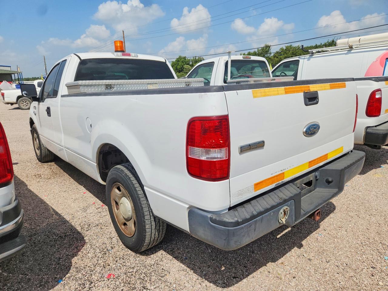 2007 Ford F150 White vin: 1FTRF12WX7KC18135