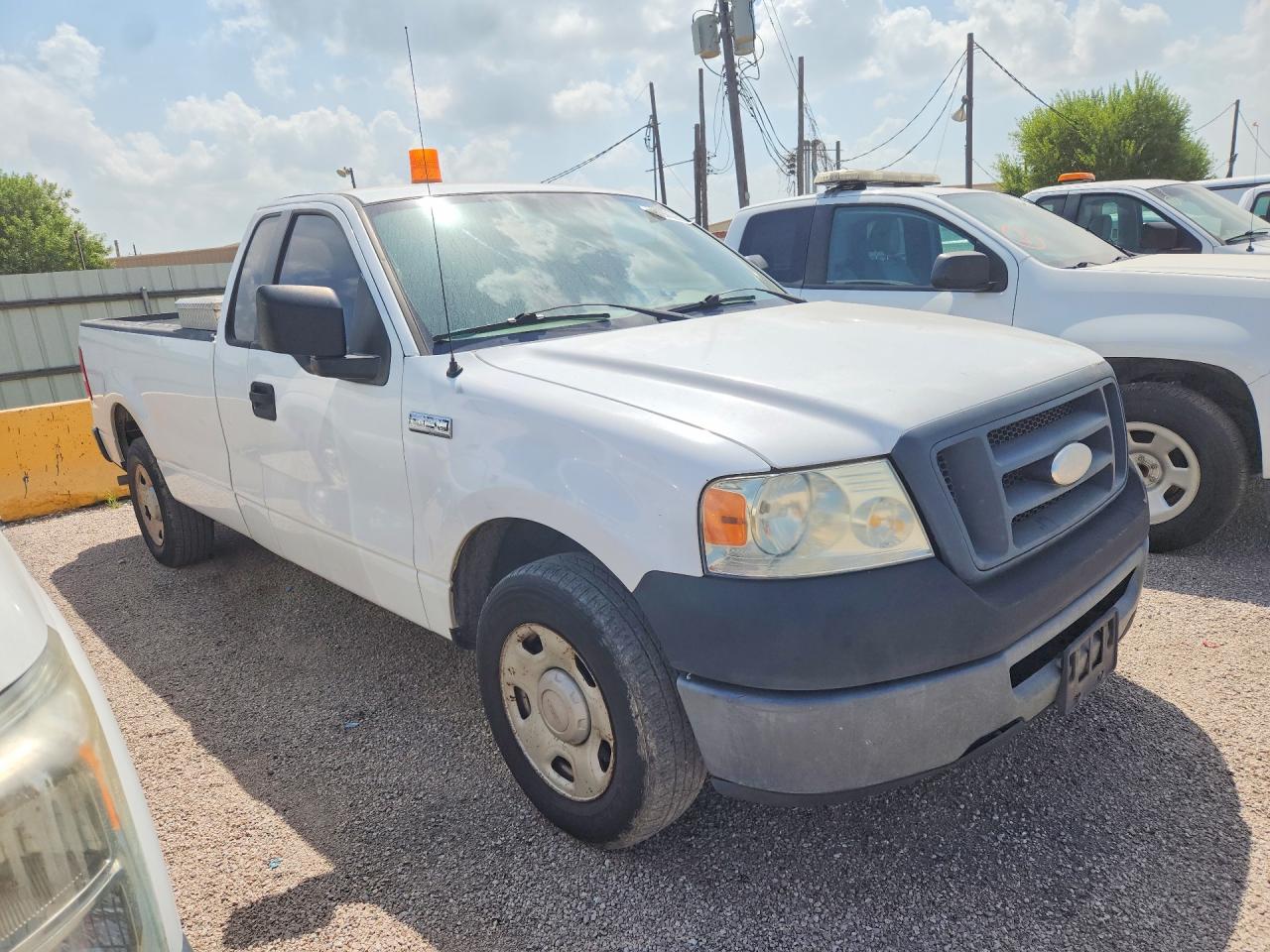 2007 Ford F150 White vin: 1FTRF12WX7KC18135