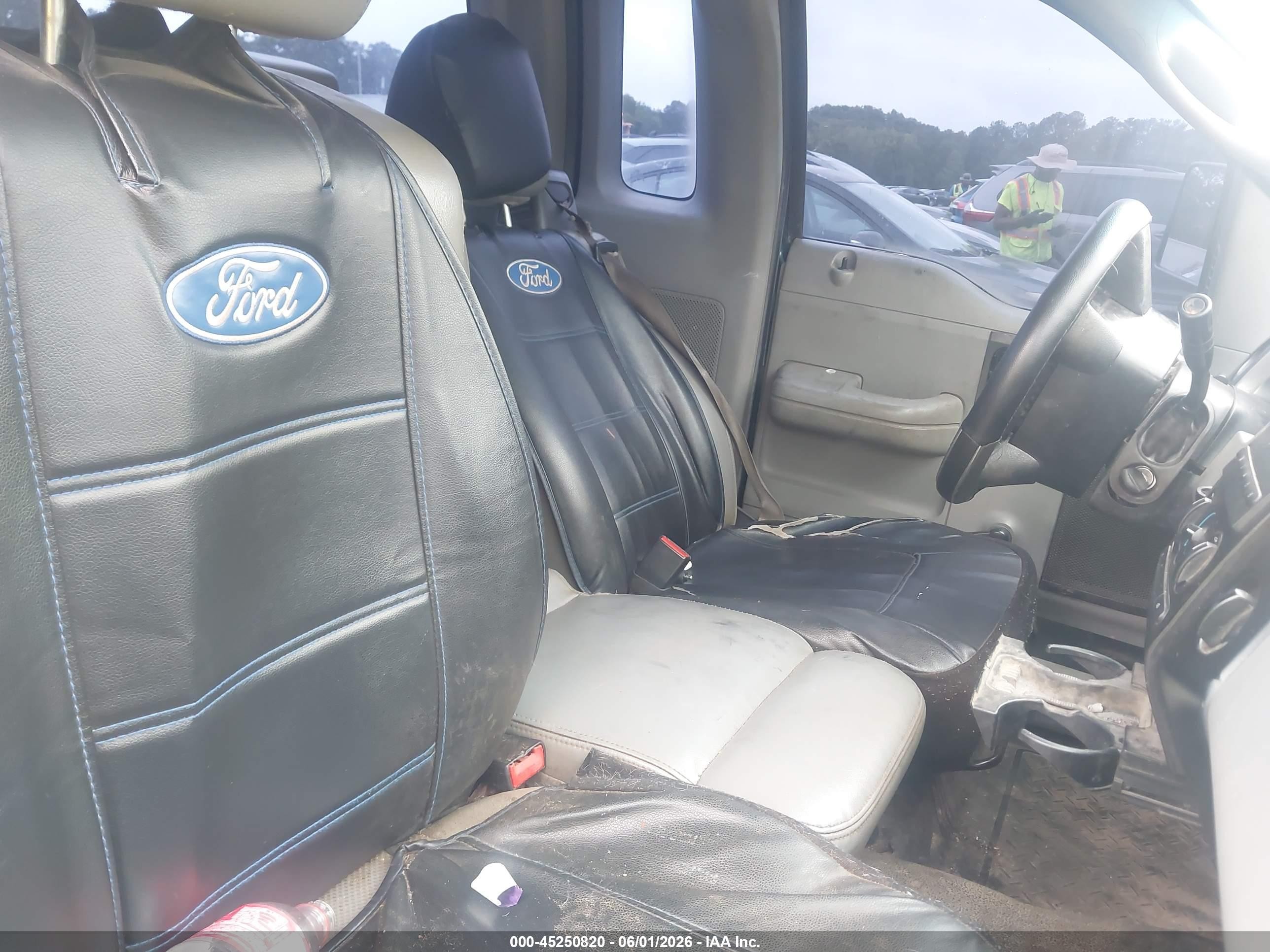 2008 Ford F-150 Xl Green vin: 1FTRF12WX8KE23858
