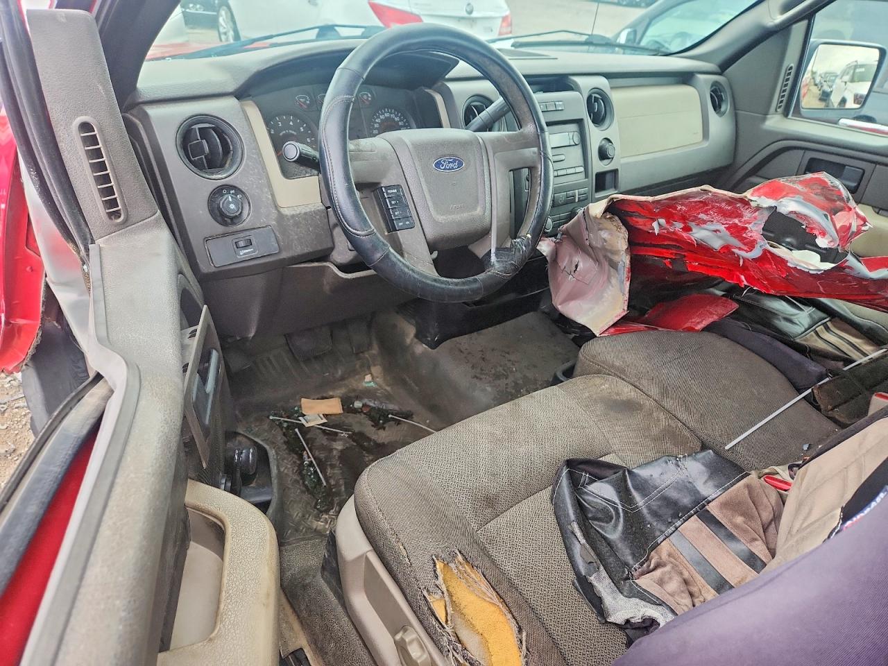 2009 Ford F150 Red vin: 1FTRF12WX9KB99668