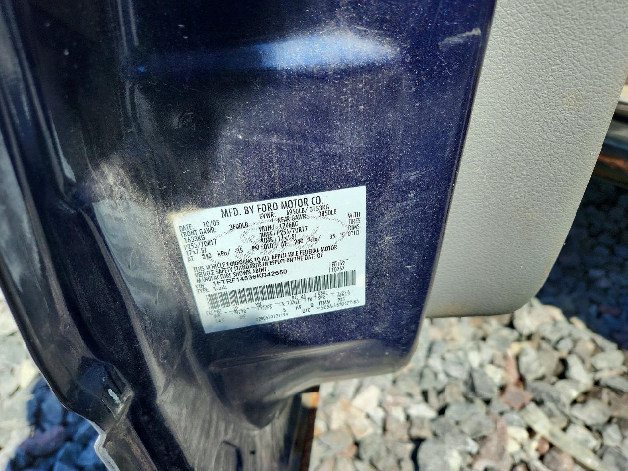2006 Ford F-150 Blue vin: 1FTRF14536KB42650