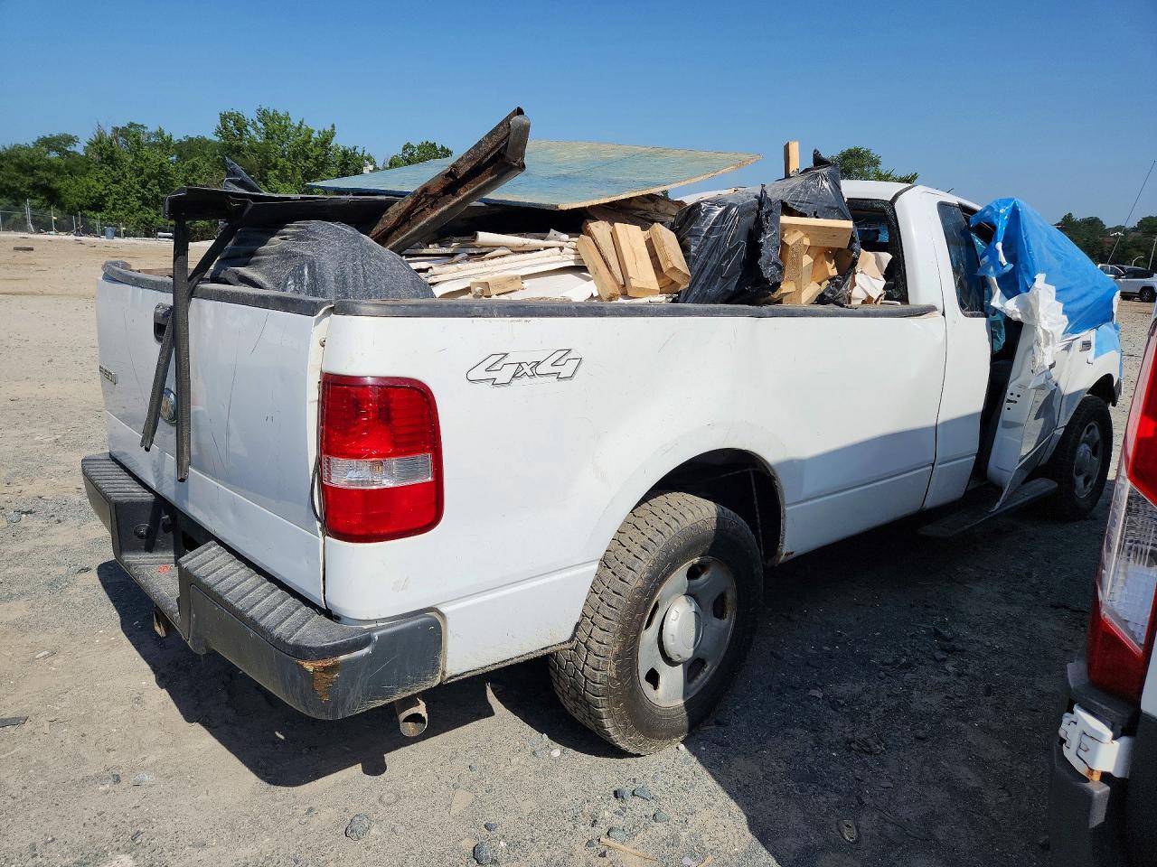 2006 Ford F150 Белый vin: 1FTRF14586NA95548