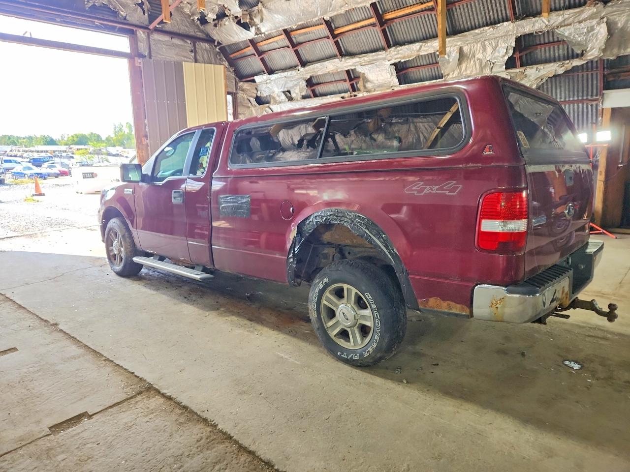 2006 Ford F150 Maroon vin: 1FTRF14586NB09402