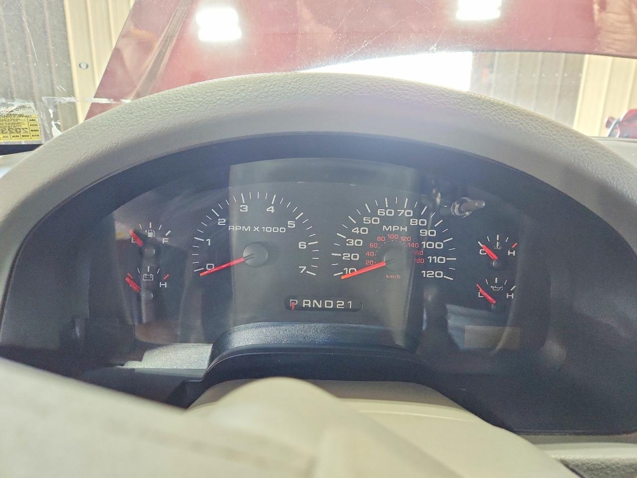 2006 Ford F150 Maroon vin: 1FTRF14586NB09402
