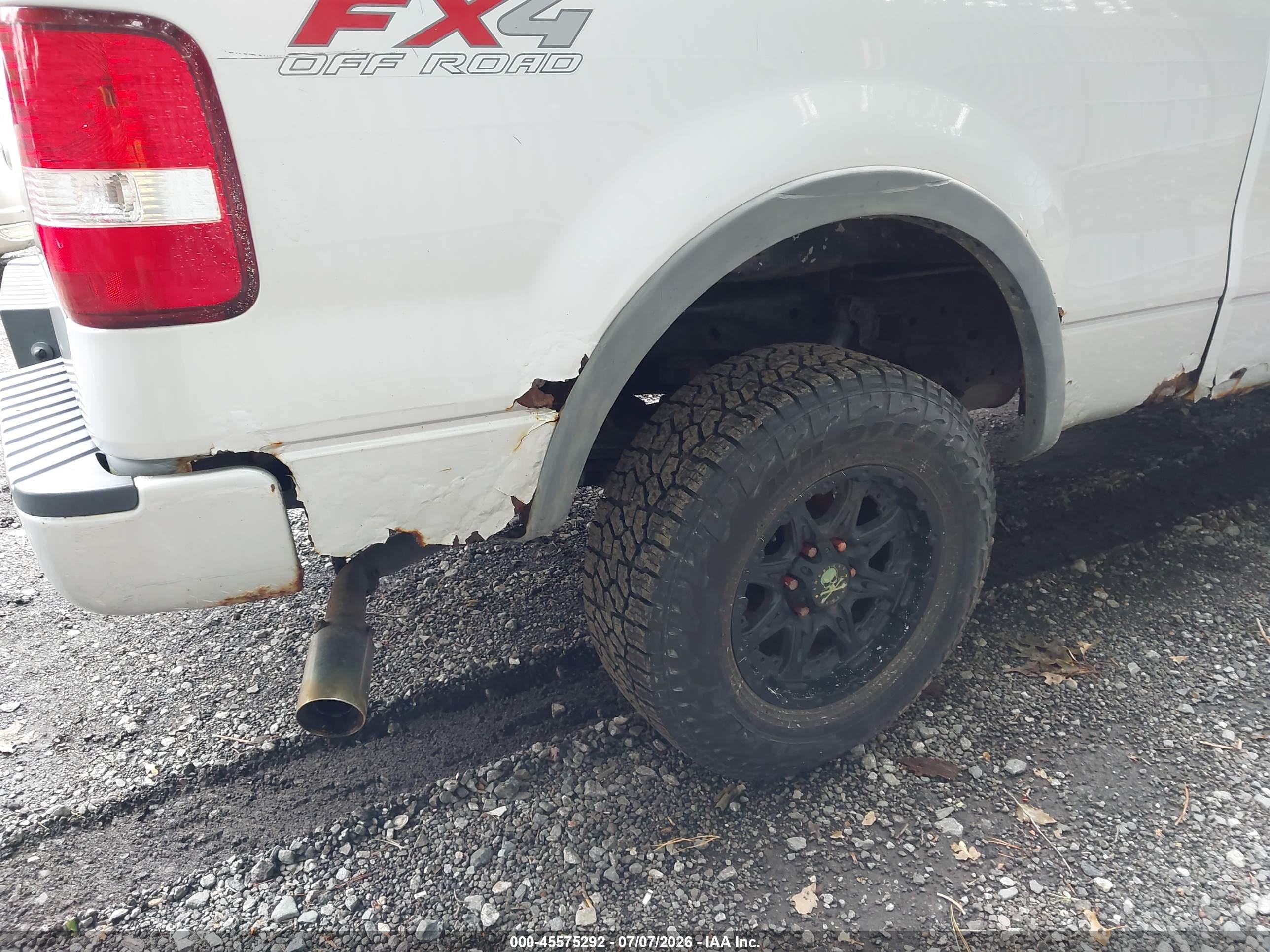 2005 Ford F-150 Fx4/xl/xlt Серебряный vin: 1FTRF14595NC11046