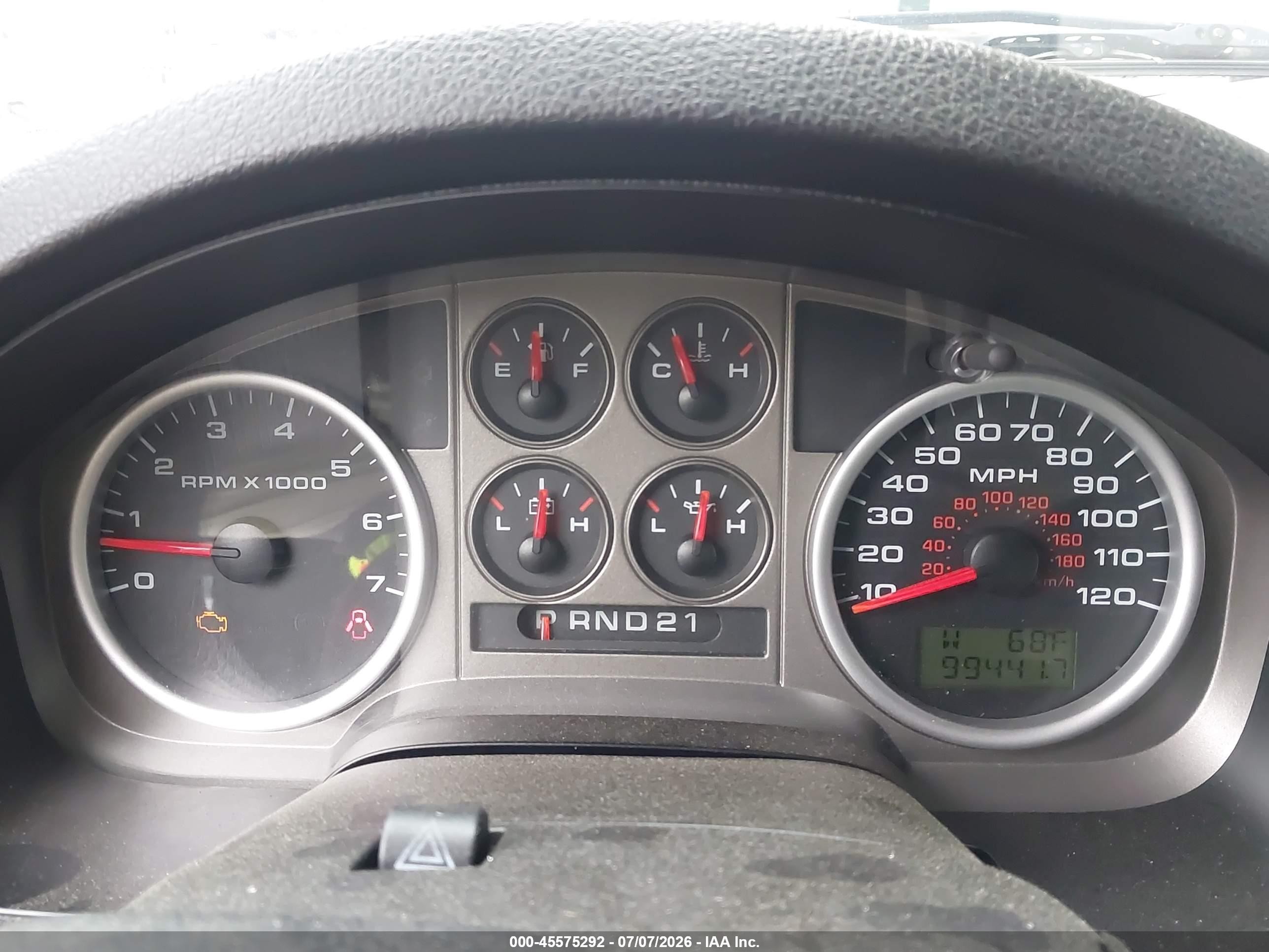 2005 Ford F-150 Fx4/xl/xlt Серебряный vin: 1FTRF14595NC11046