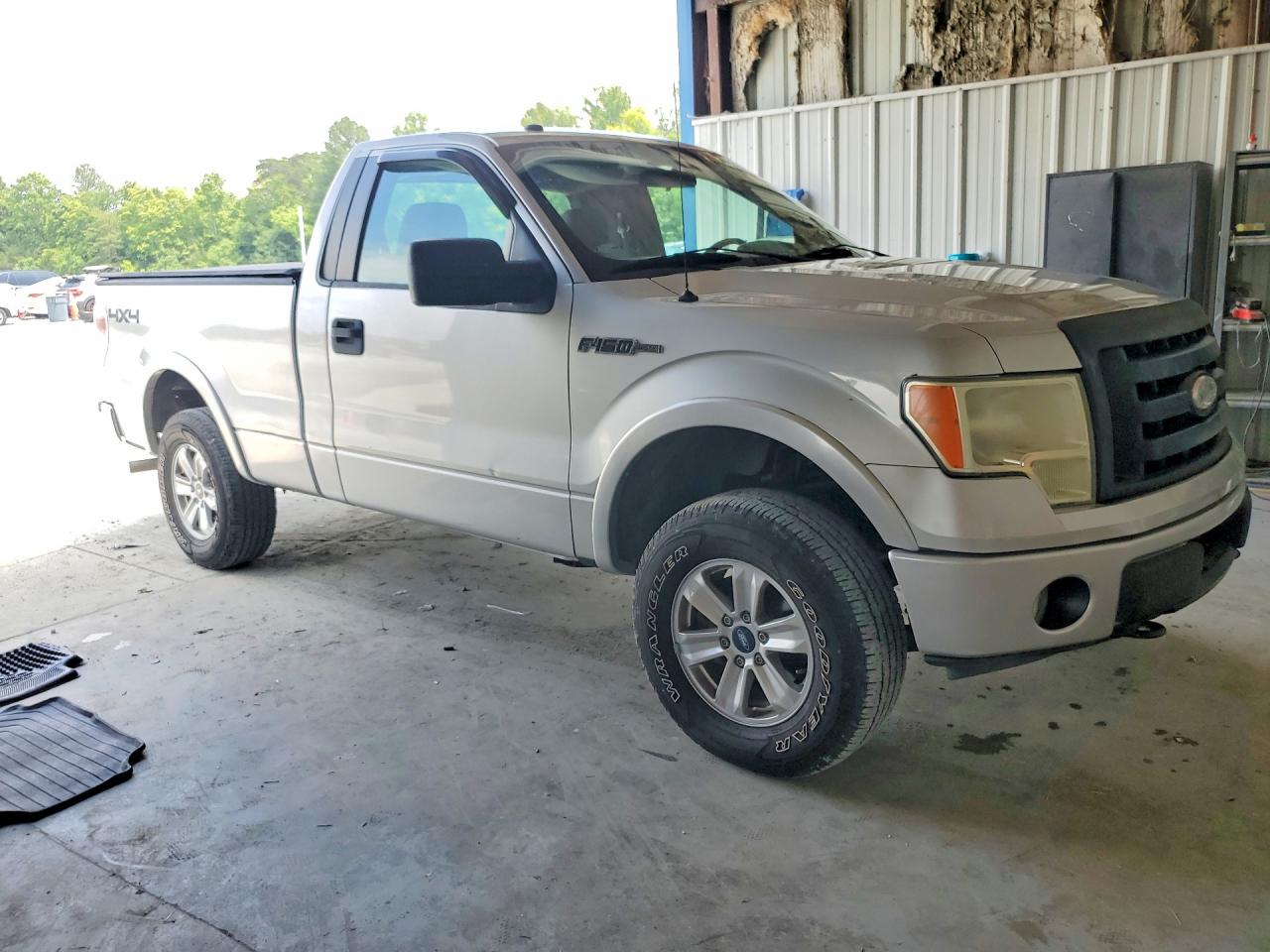 2009 Ford F150 Silver vin: 1FTRF14889KB06029