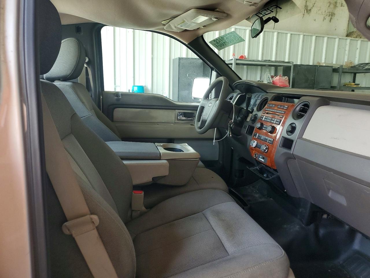 2009 Ford F150 Silver vin: 1FTRF14889KB06029