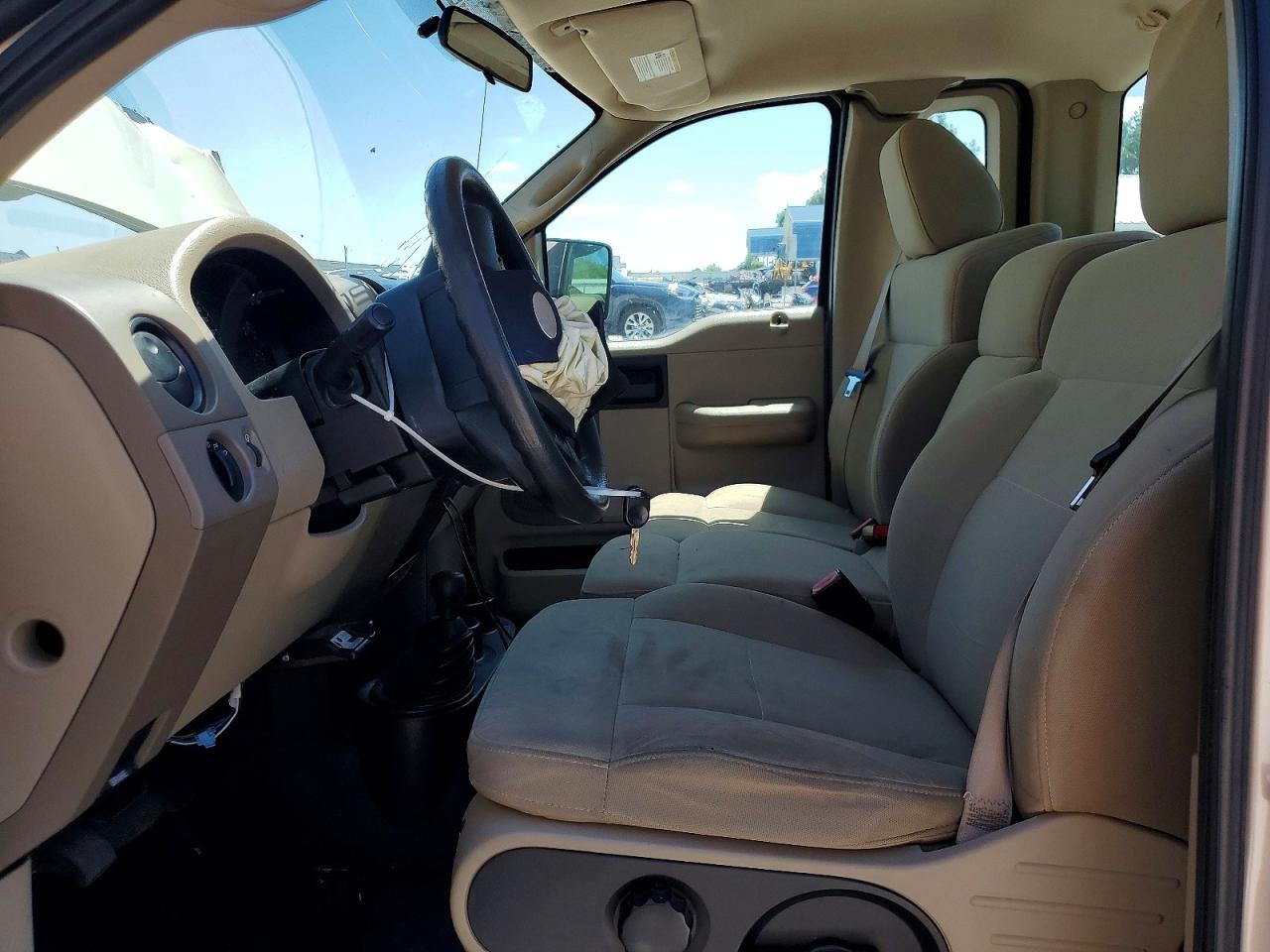 2008 Ford F150 Beige vin: 1FTRF14V18KC28218