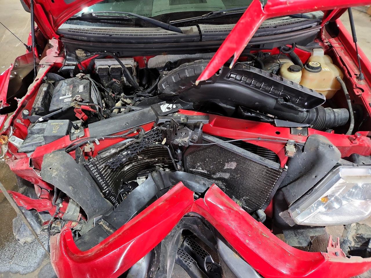 2007 Ford F150 Red vin: 1FTRF14V57NA62556