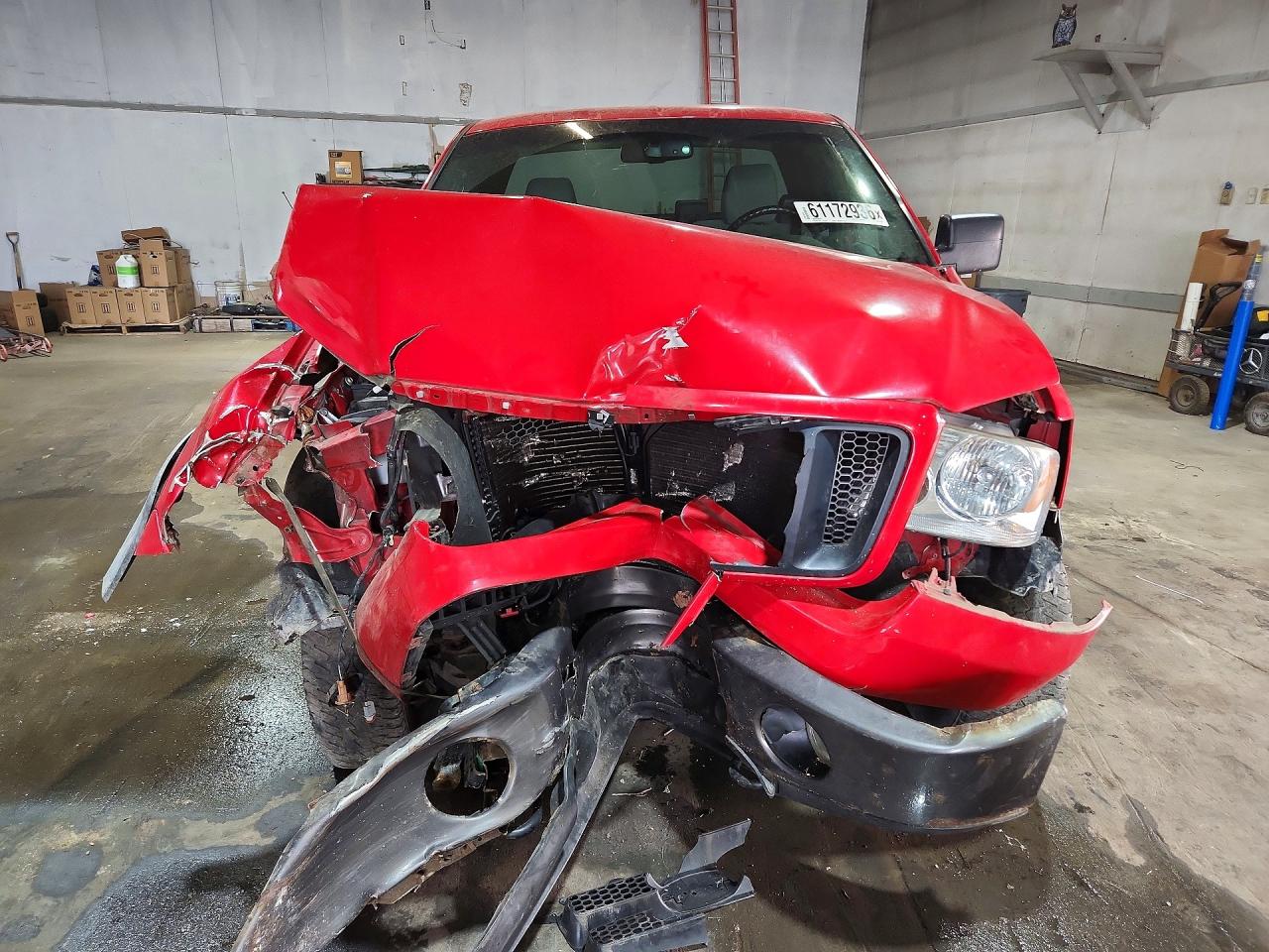 2007 Ford F150 Red vin: 1FTRF14V57NA62556