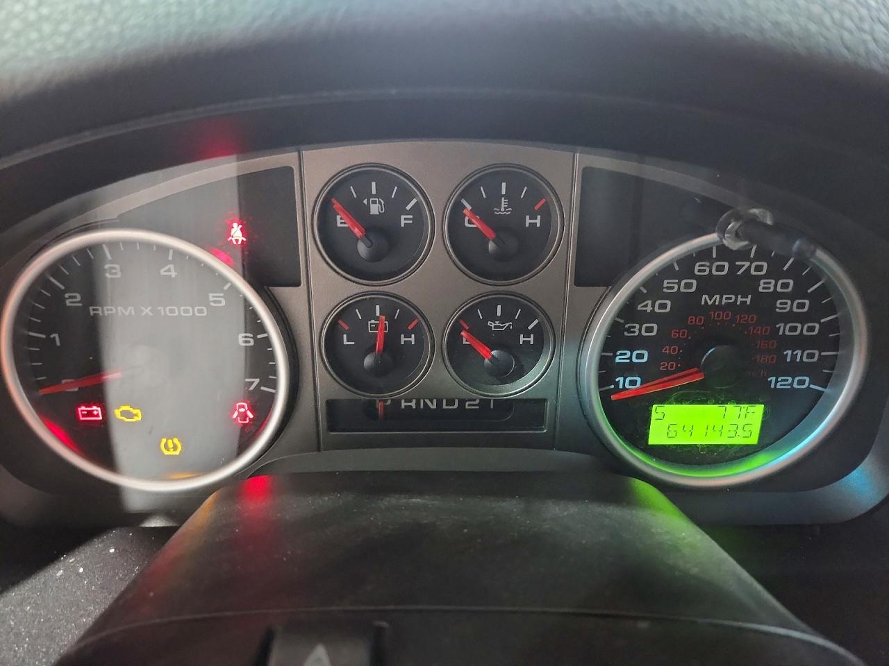 2007 Ford F150 Red vin: 1FTRF14V57NA62556
