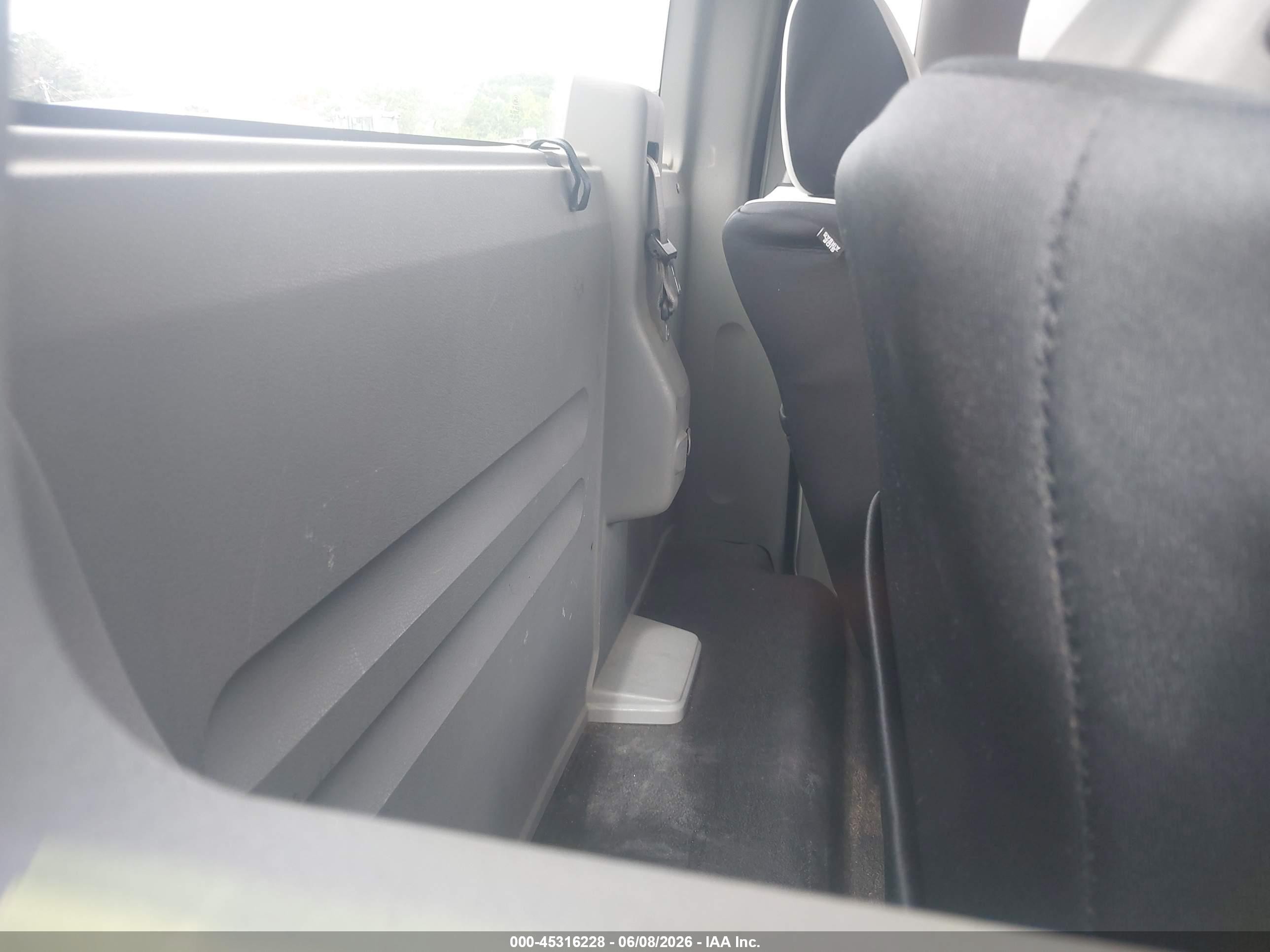 2006 Ford F-150 Stx/xl/xlt White vin: 1FTRF14W26NB52478