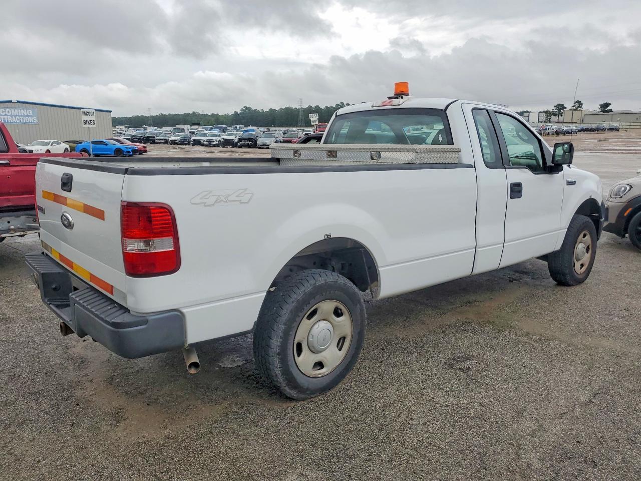 2007 Ford F150 Xl Белый vin: 1FTRF14W37NA86623