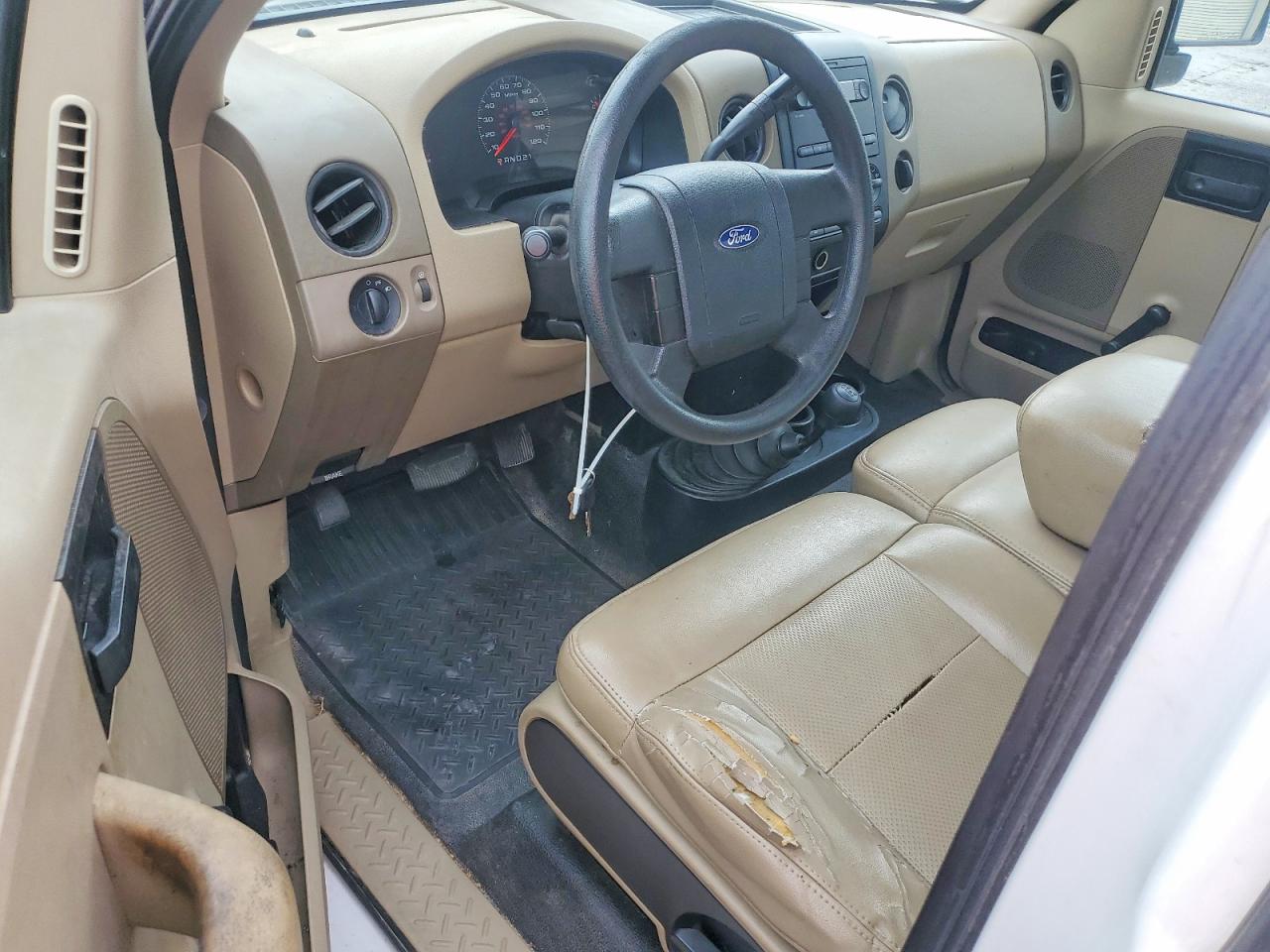 2007 Ford F150 Xl Белый vin: 1FTRF14W37NA86623