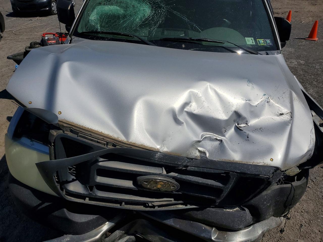 2006 Ford F150 Silver vin: 1FTRF14W46NB49744