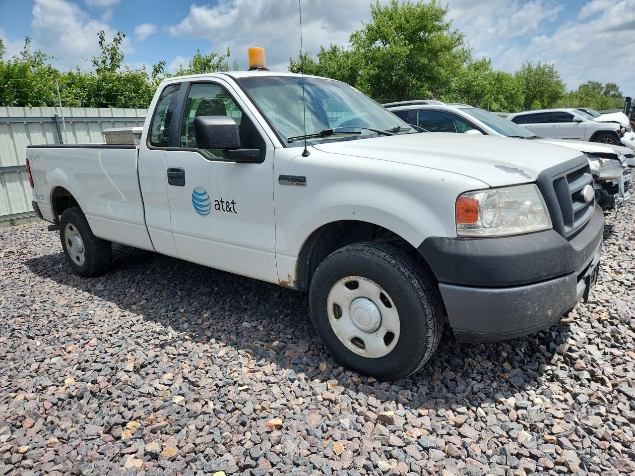 2008 Ford F150 White vin: 1FTRF14W48KE33735 Damage: Right Front Fender, Rust, 5 To 6 Inches