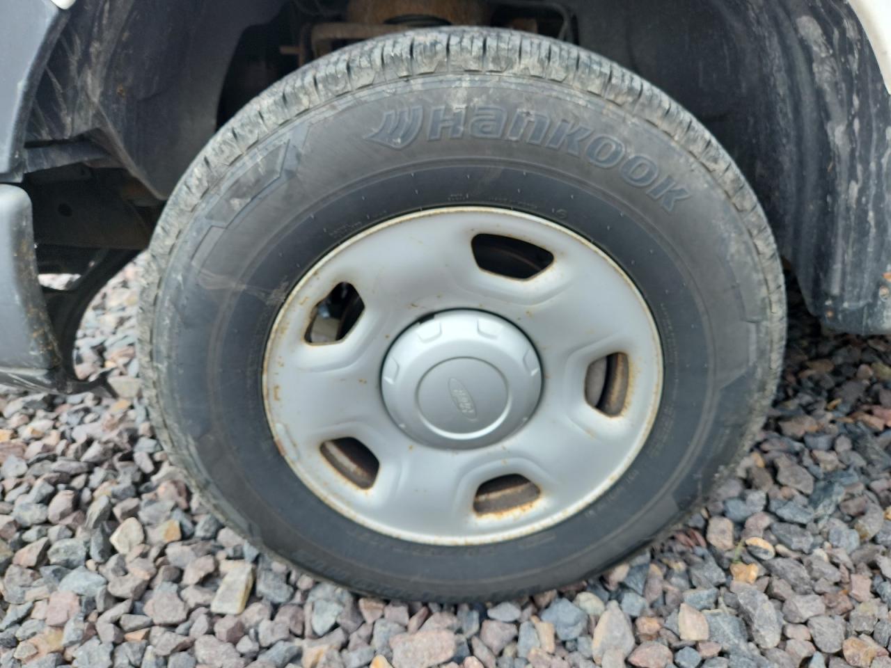 2008 Ford F150 White vin: 1FTRF14W48KE33735 Damage: Left Front Wheel, Rust, Repair Required